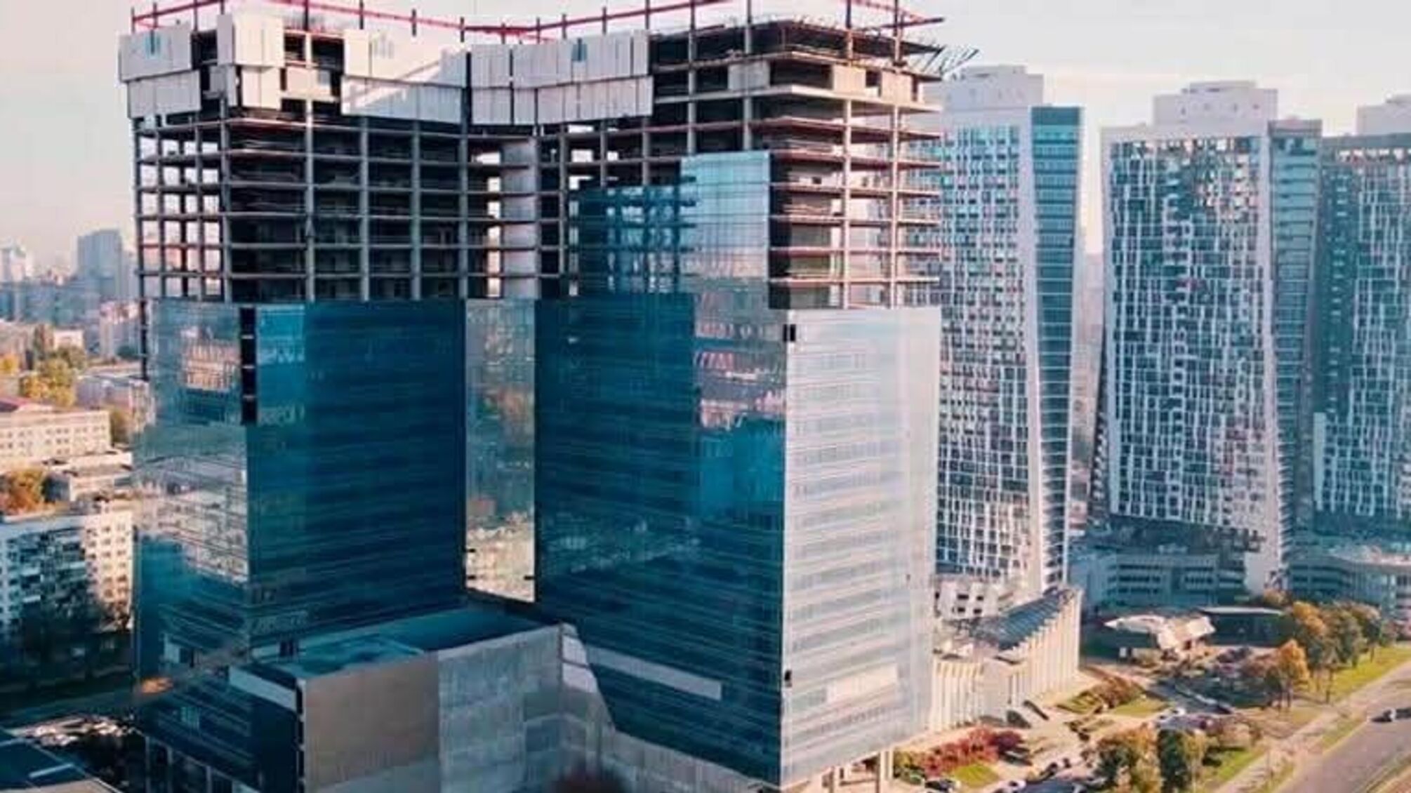 Недостроенный Sky Towers в Киеве продали компании, связанной со Злочевским