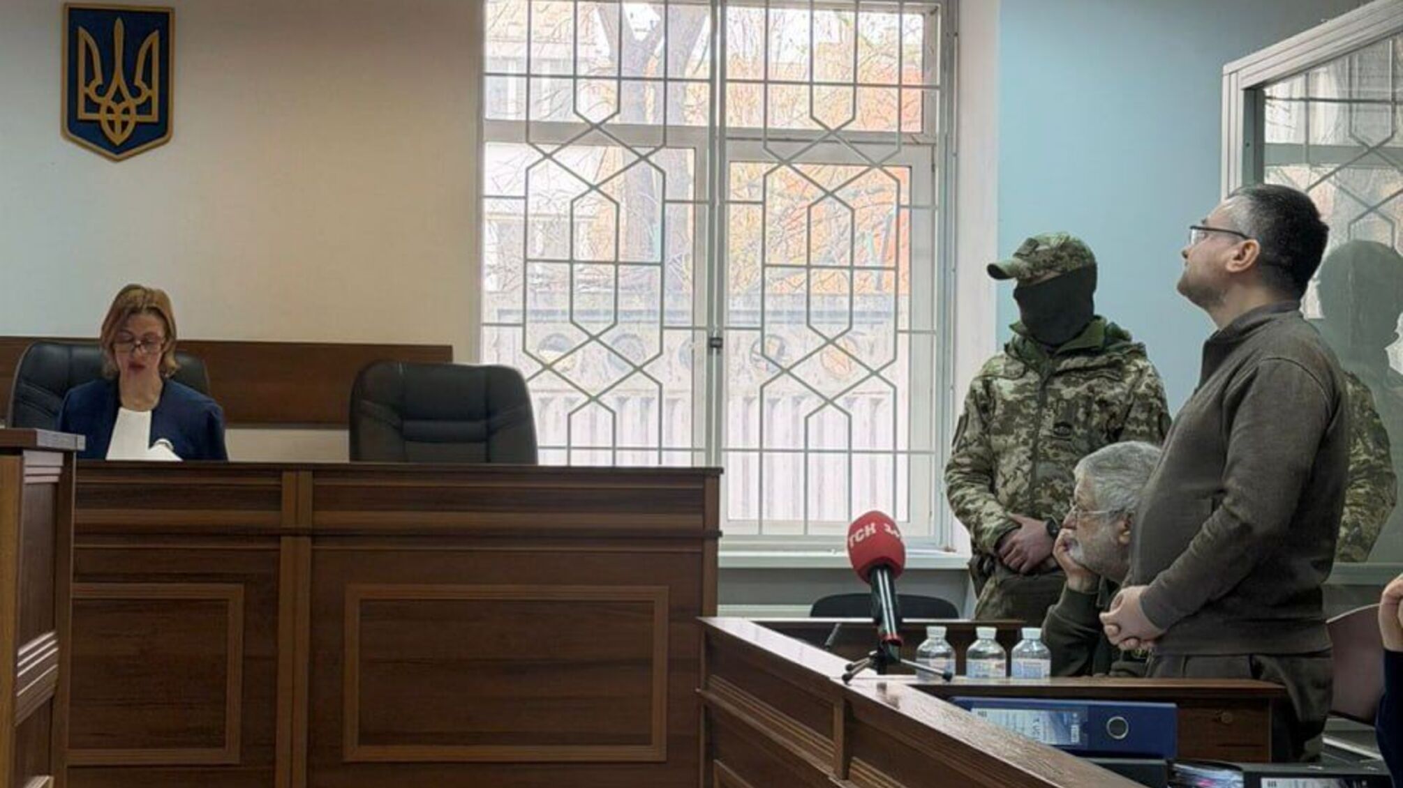 Коломойський — вже не в 'клітці': у Шевченківському суді триває процес за участі бізнесмена (фото)