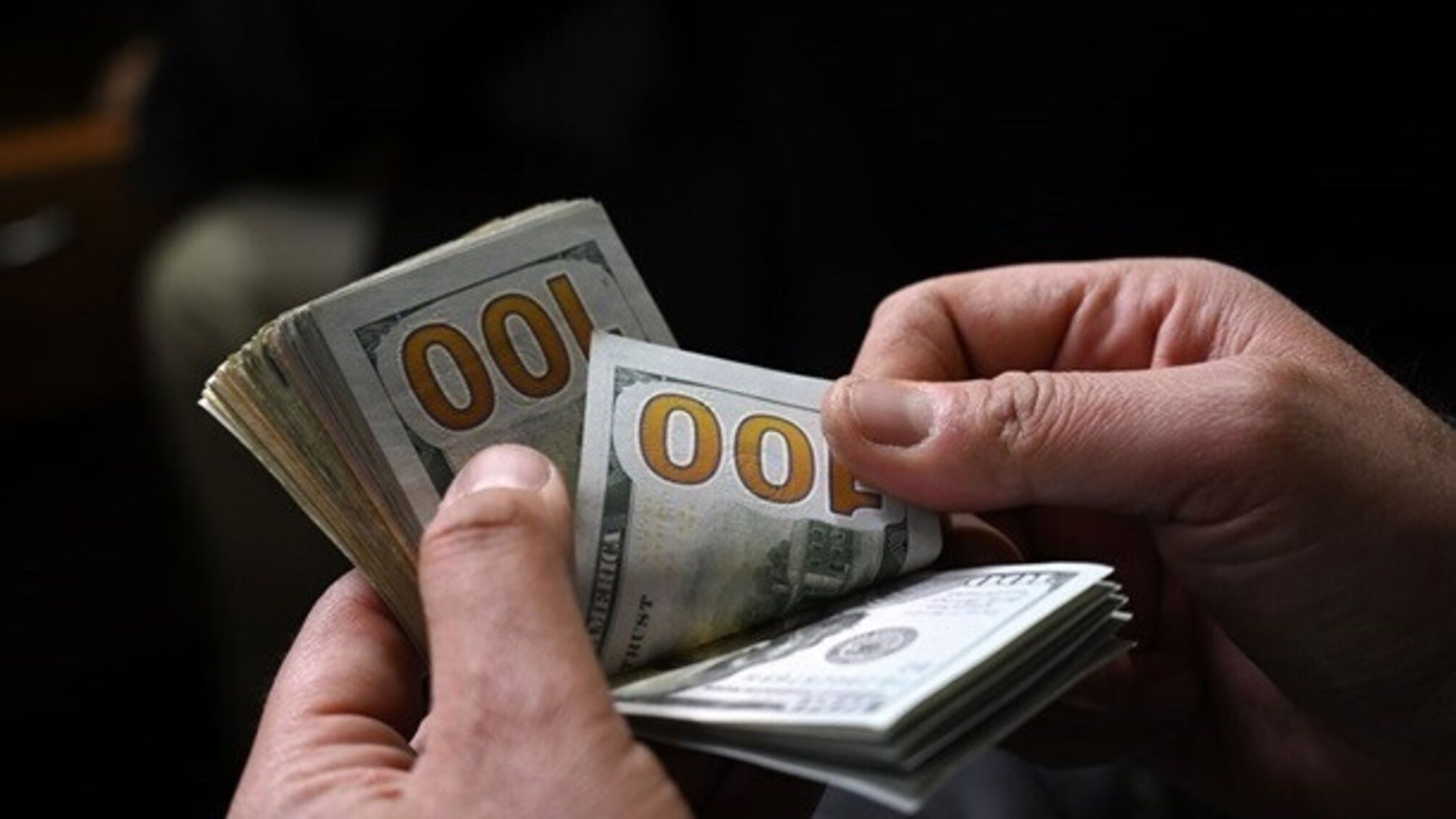 Депутат, за $10 тысяч продававший 'бронь' от мобилизации, отделался штрафом и донатом на ВСУ