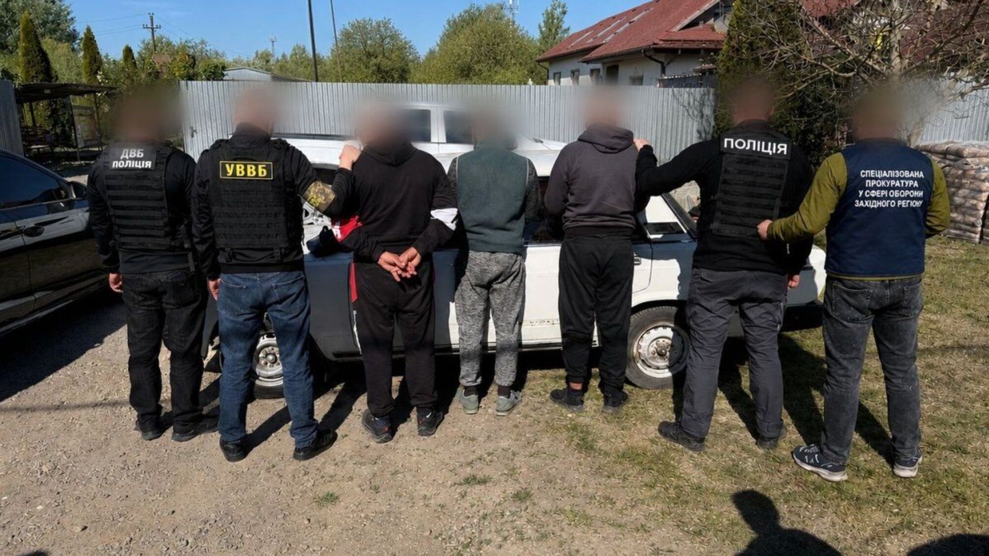 На Закарпатье задержан переправщик, предлагавший пограничнику 12 тысяч долларов взятки