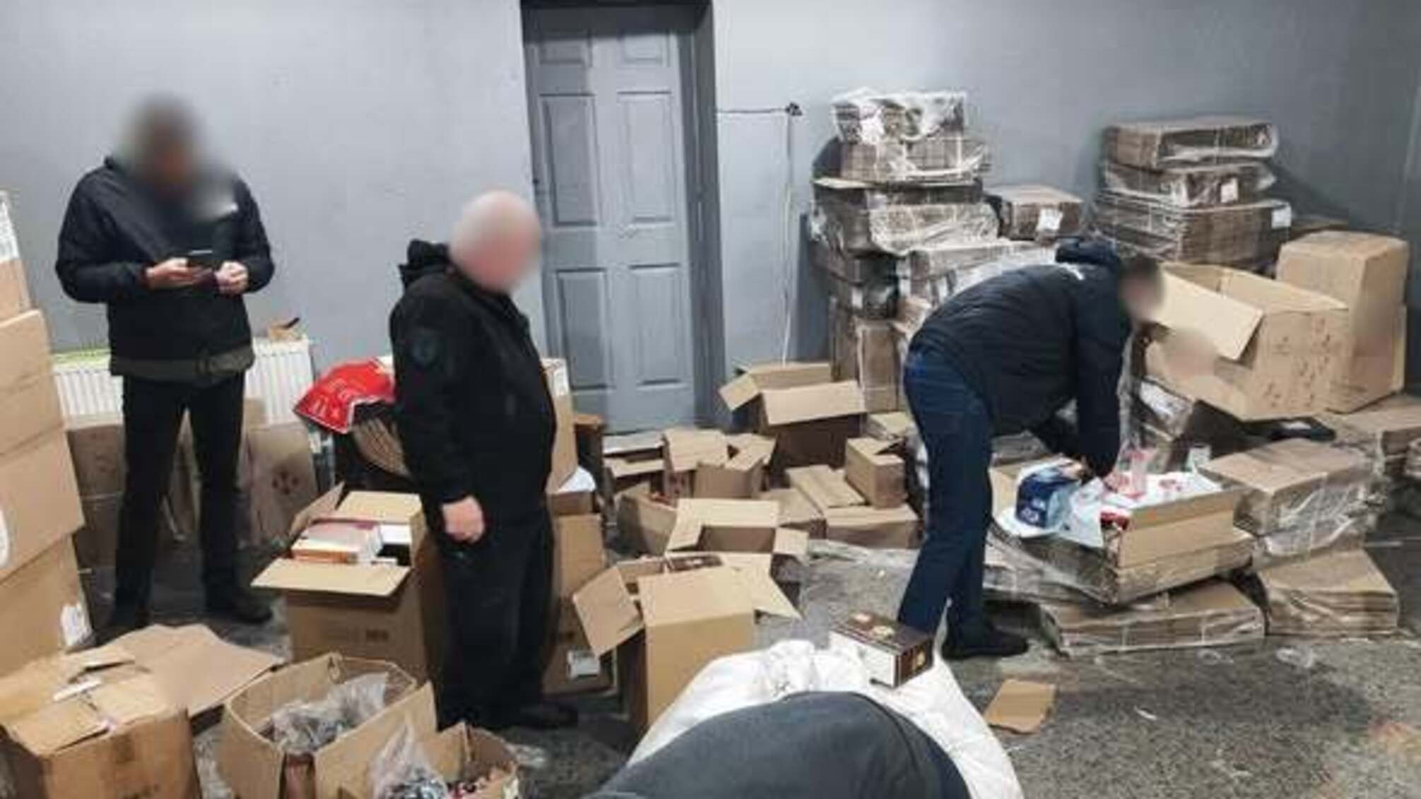В Україні викрили масштабну тютюнову схему: організаторам 'тіньового' бізнесу загрожує арешт