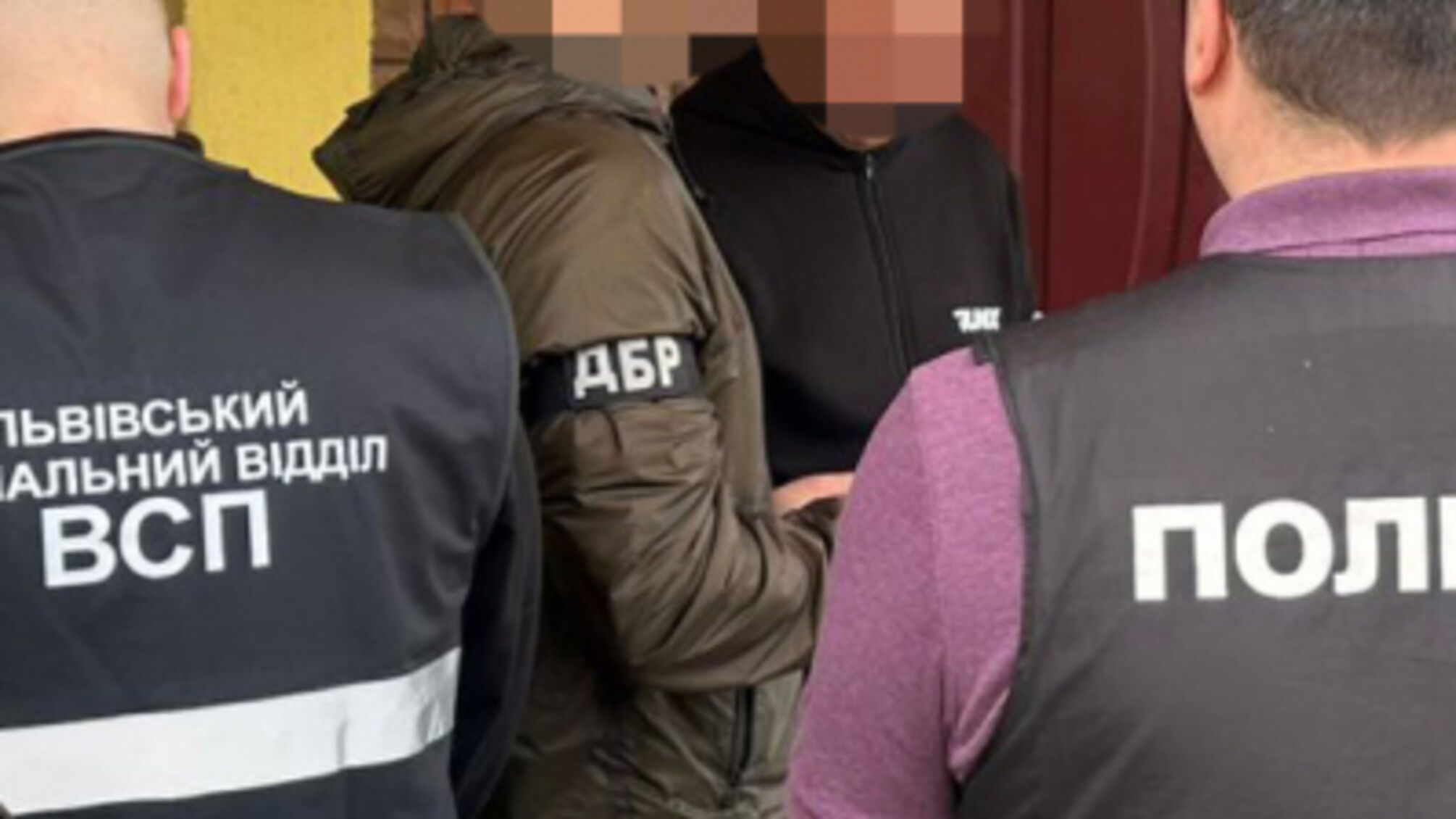 На Львовщине чиновник обещал 'выкупить' мужчину из ТЦК за 12 тысяч долларов - ДБР