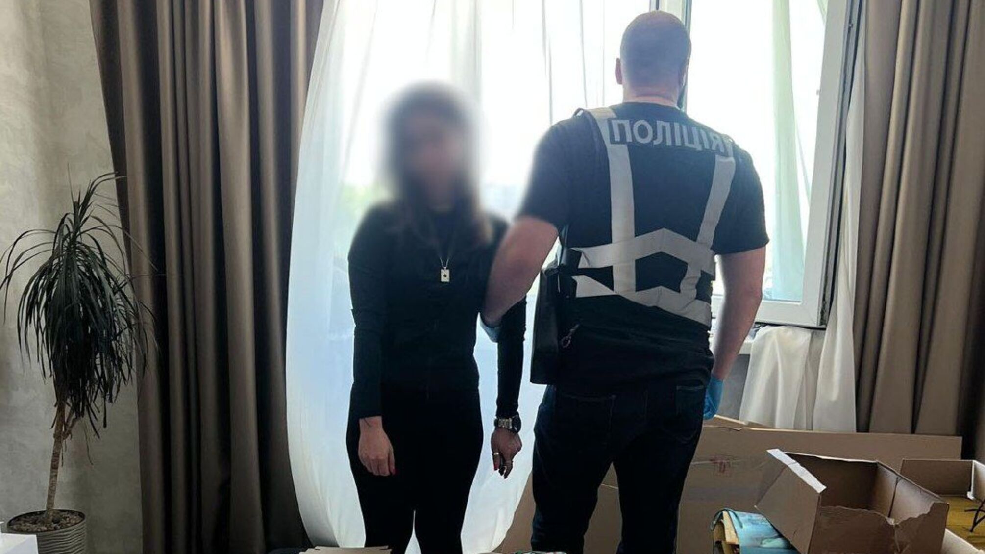 У Києві ліквідували наркоканал у месенджері: затримано 25-річну організаторку