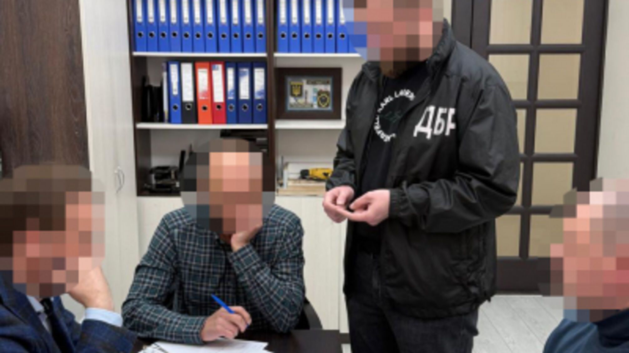 Незаконна вирубка майже 19 тисяч дерев: на Львівщині судитимуть депутата та директора лісгоспу