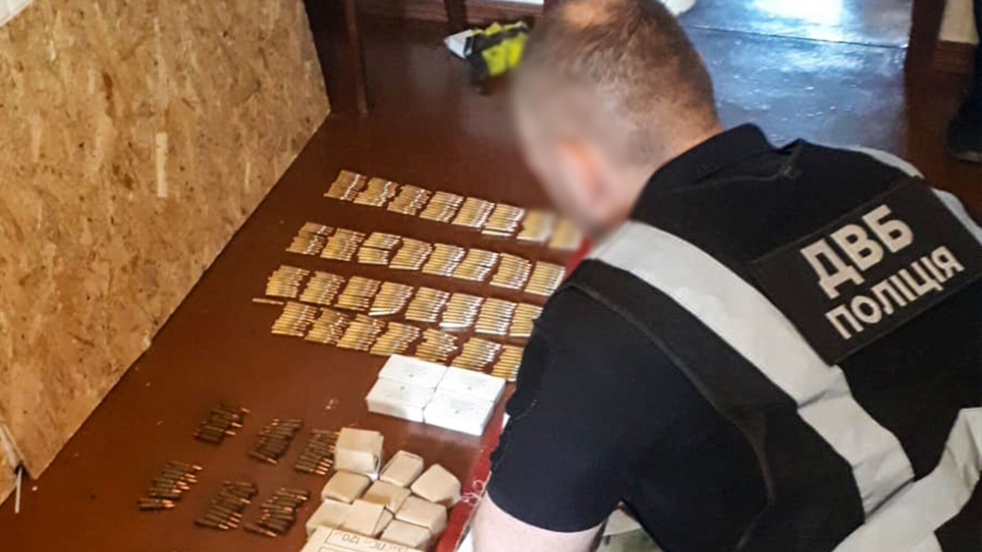 В Краматорске разоблачен правоохранитель, продававший гранатометы и противотанковые гранаты