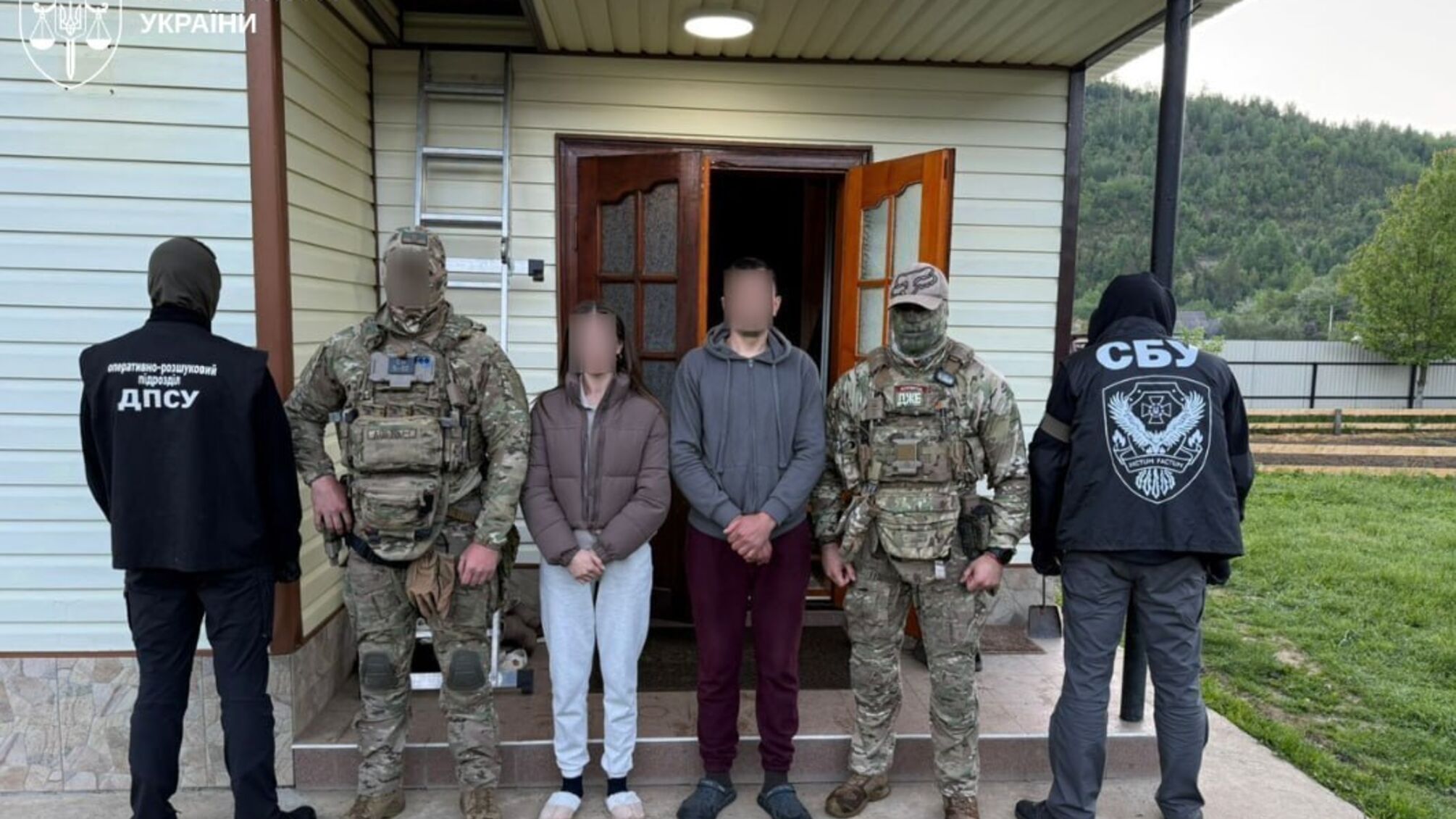 На Буковине разоблачили схему незаконной переправки мужчин за границу: среди фигурантов депутат и полицейский