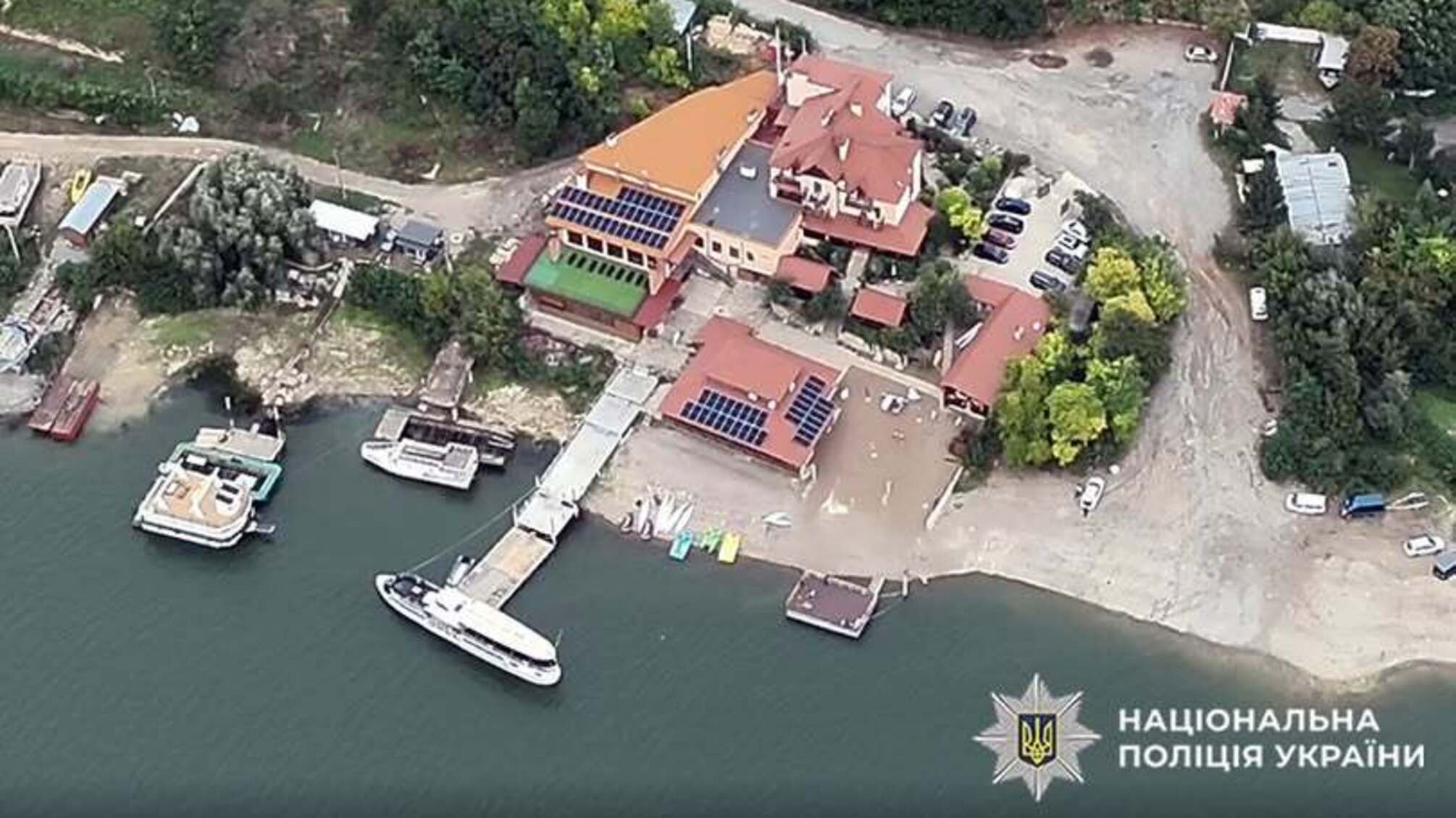 Скандал у заповіднику: на Камʼянеччині бізнесмену оголосили підозру за забудову берегів Смотрича