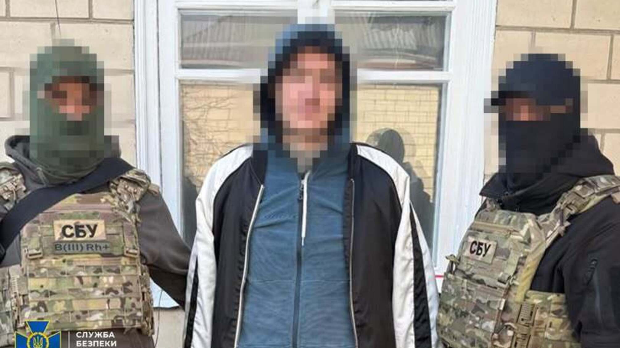 СБУ задержала агента ФСБ, вербовавшего поджигателей военных авто в Киеве