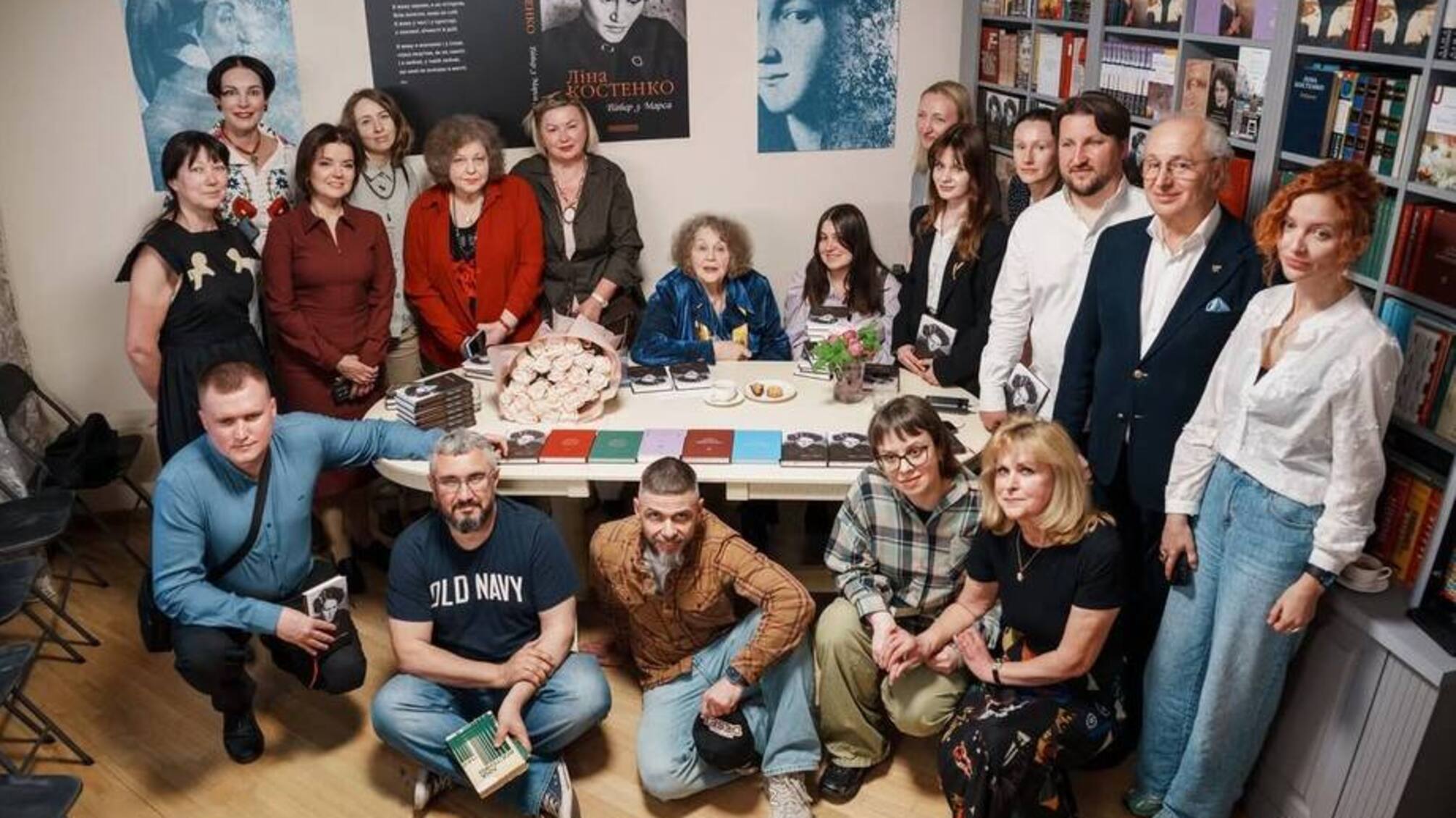Лина Костенко презентовала в Киеве поэтический сборник 'Ветер с Марса'