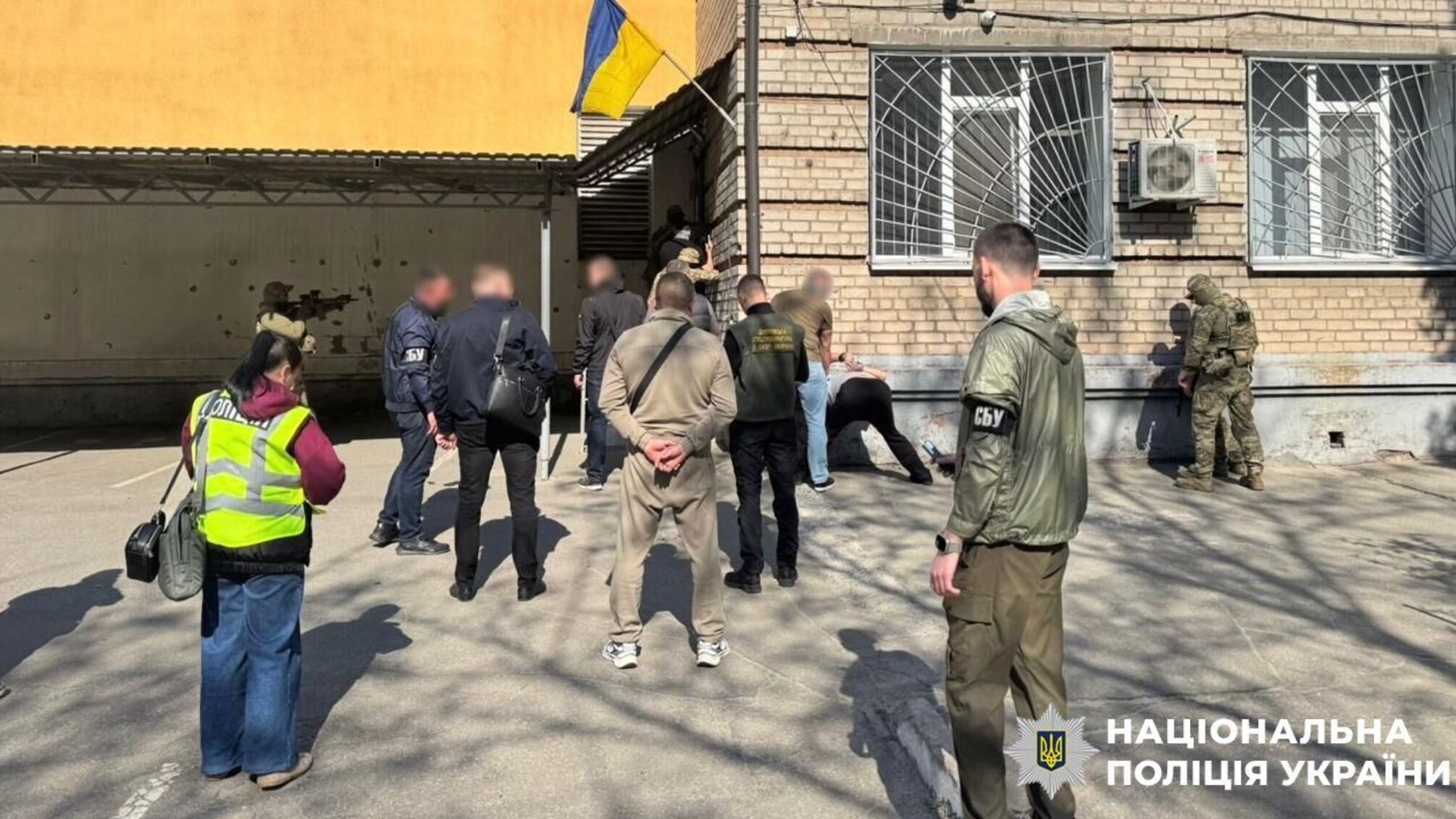 На Дніпропетровщині затримали посадовця ТЦК: вимагав $1500 за виключення з військового обліку
