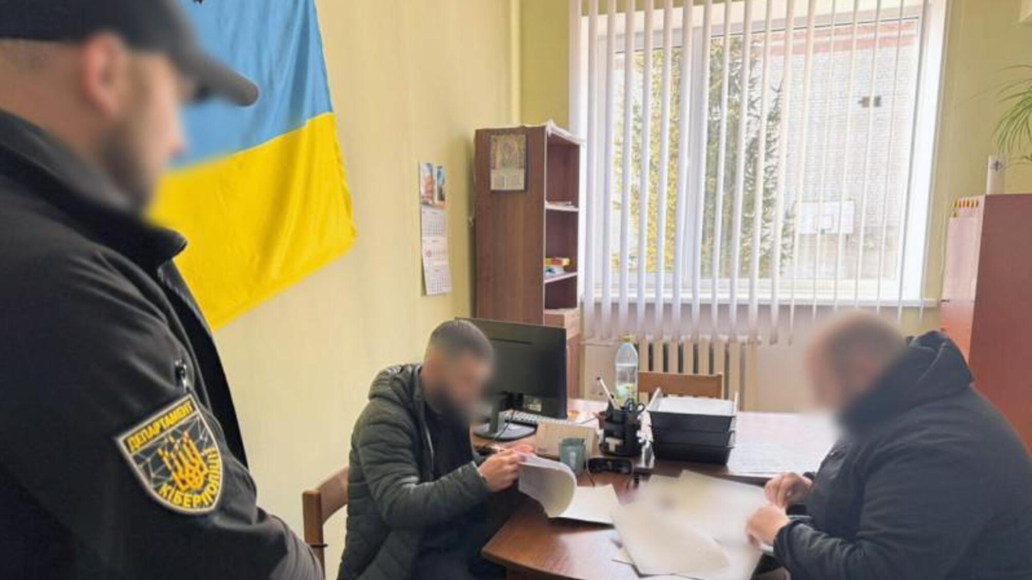 Собрал миллион на авто для ВСУ — и потратил на себя: в Хмельницкой области будут судить руководителя благотворительного фонда