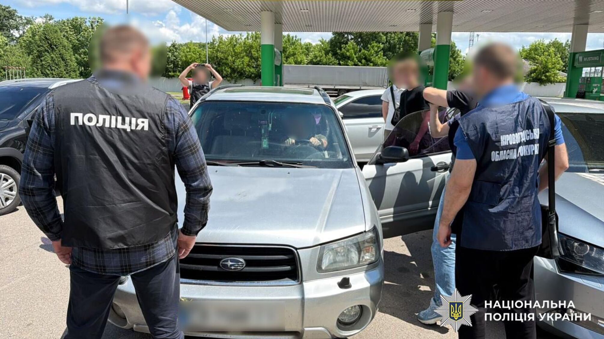 В Кировоградской области задержали лесничего на взятке за отгрузку древесины: 'тариф' составлял 1000 грн с грузовика