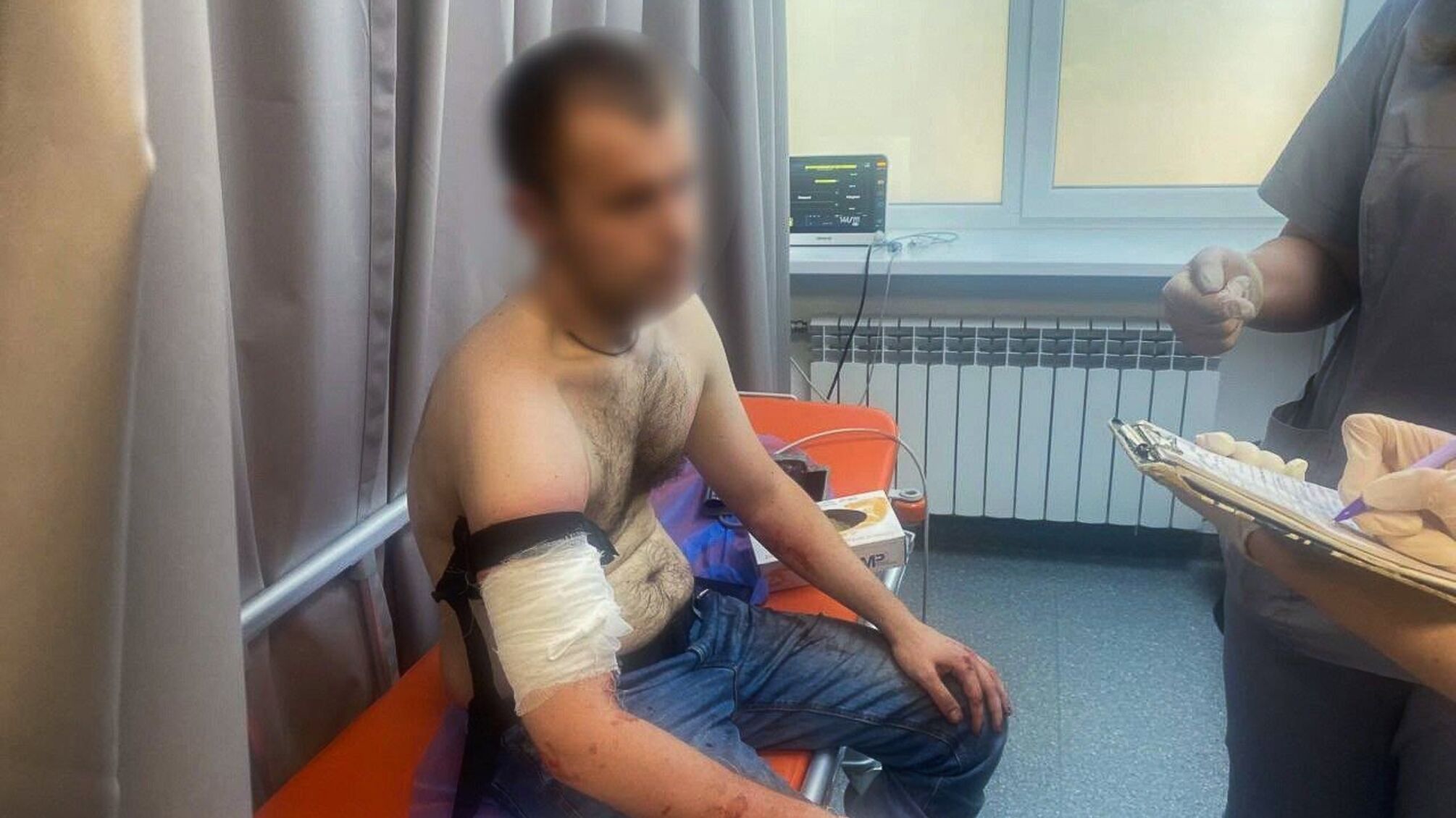 У Запоріжжі чоловік атакував поліцейських газом і ножем: що відомо про інцидент