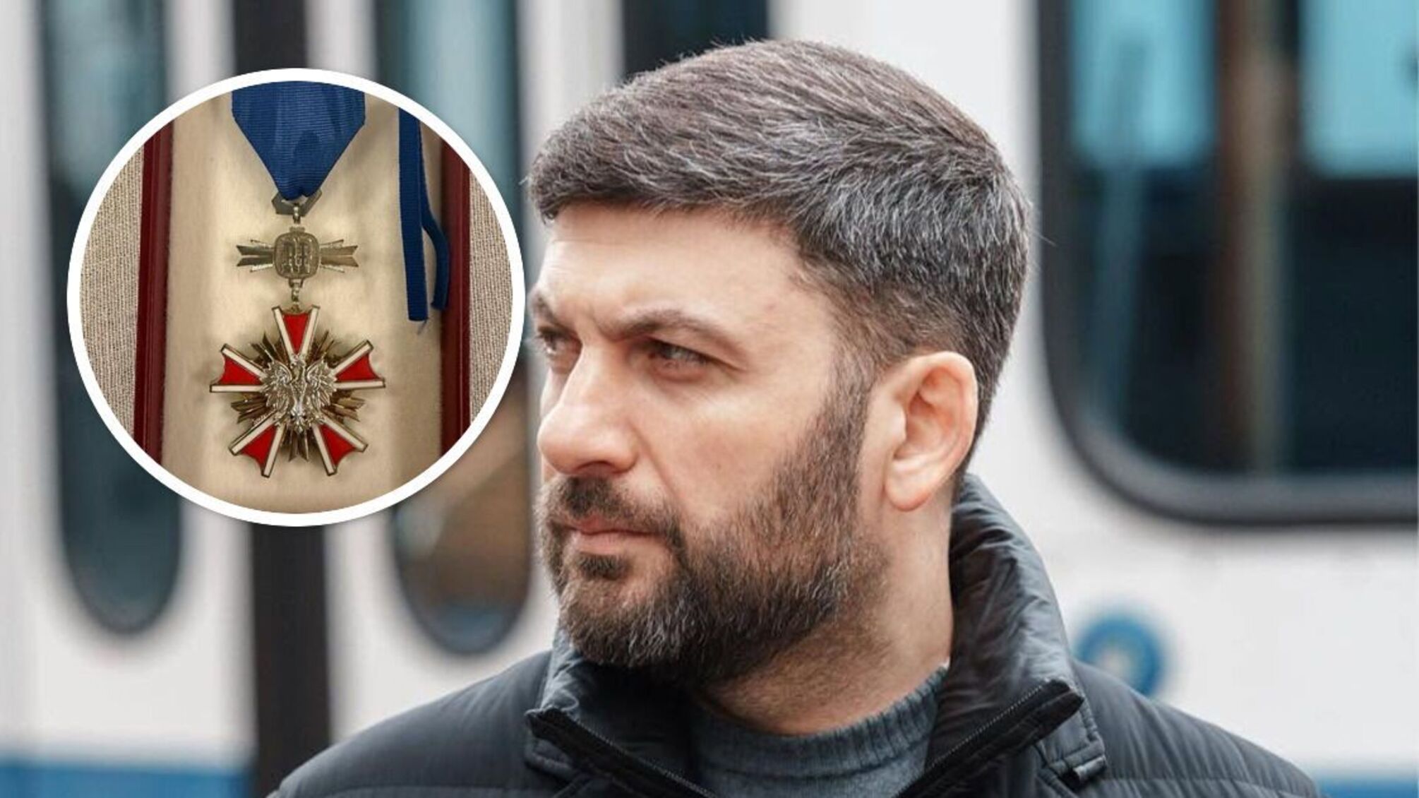 Флешмоб триває: Володимир Гройсман повернув польський орден