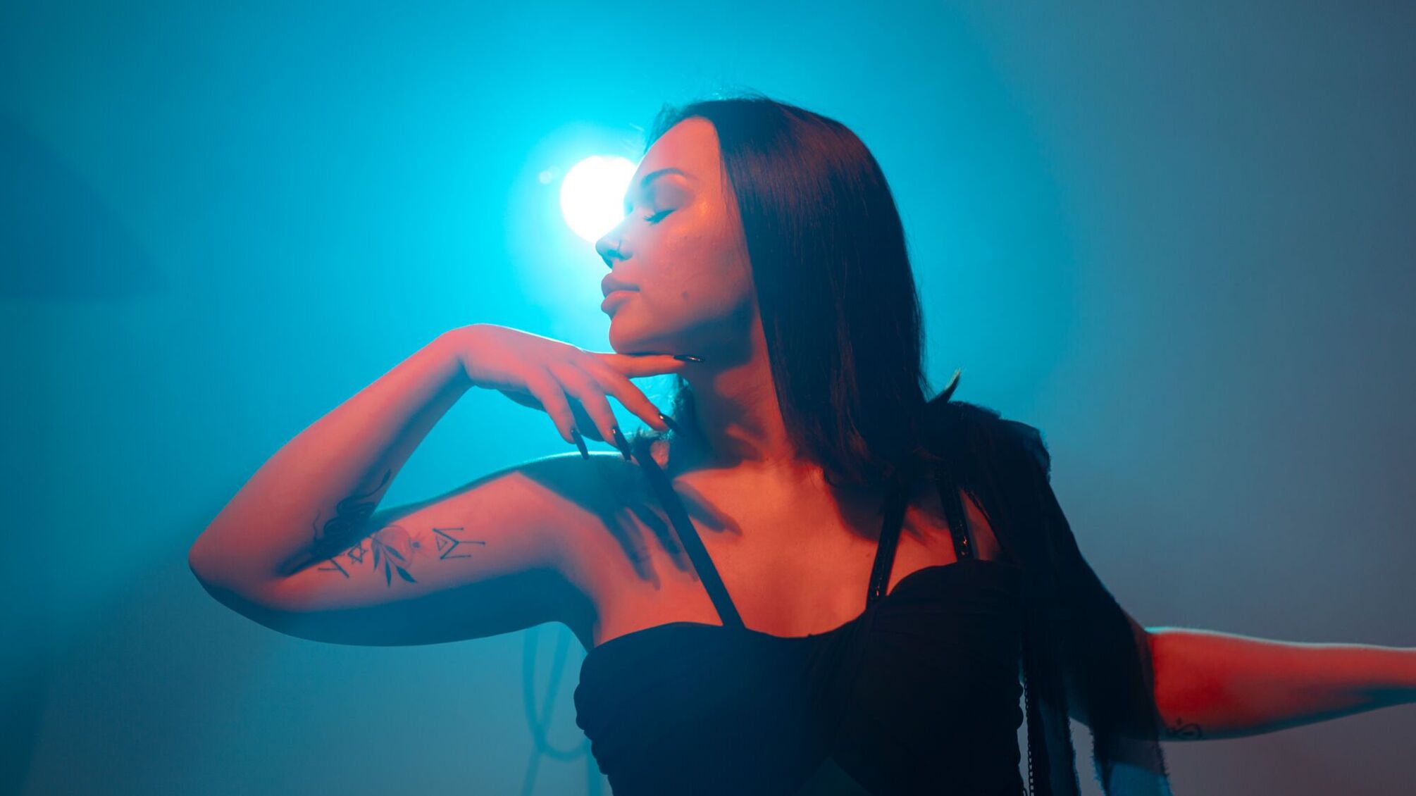 Marie Hellstein презентувала SENSORIUM — альбом, що став архівом особистих історій