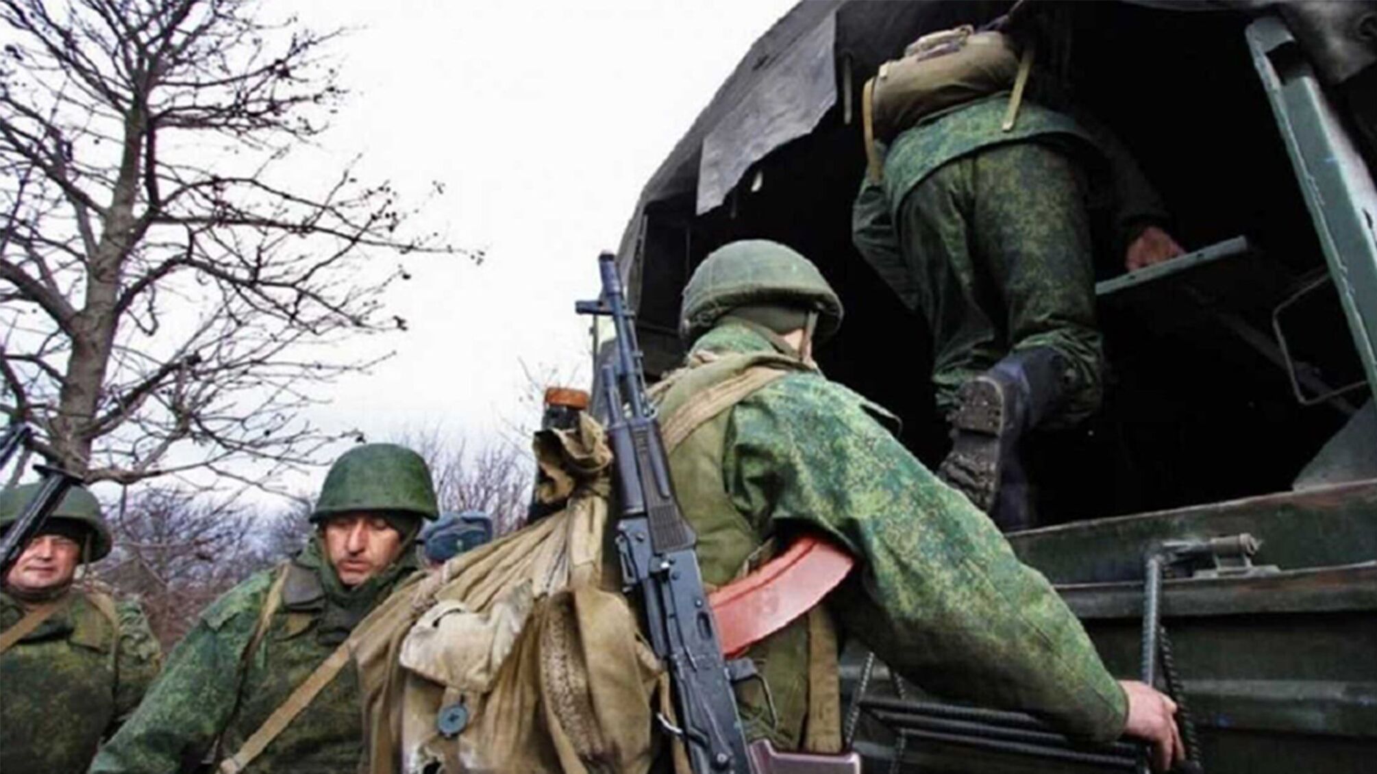 В военкоматах оккупированного Крыма предупреждают о мобилизации после выборов в Госдуму