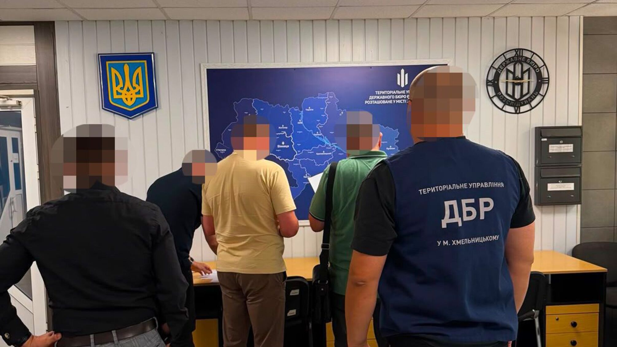Раздал 90 гектаров земли государственного университета: должностному лицу Госгеокадастра грозит до 12 лет заключения