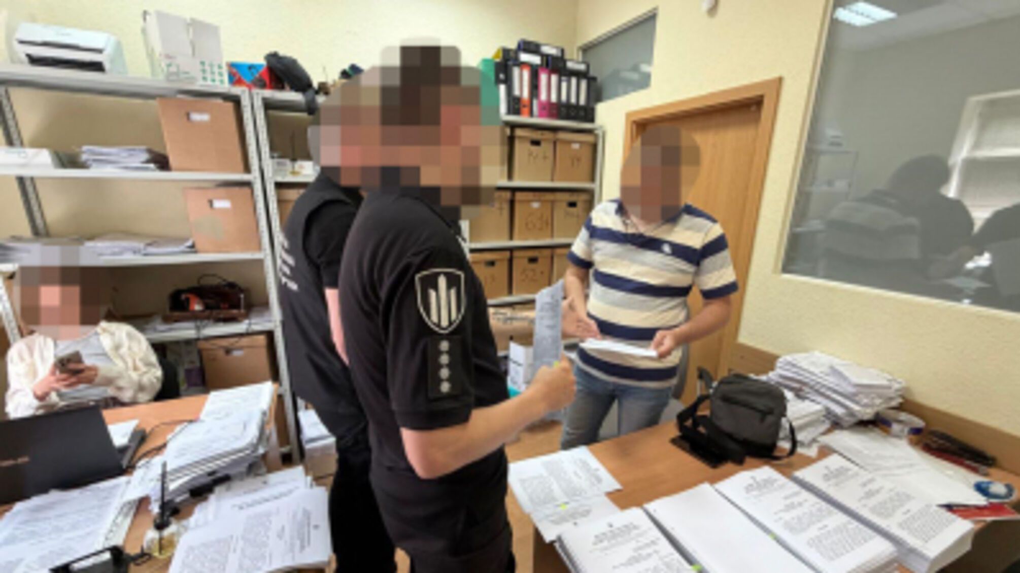 Командира воинской части будут судить за незаконные боевые выплаты более чем на 1 млн гривен - ДБР (видео)