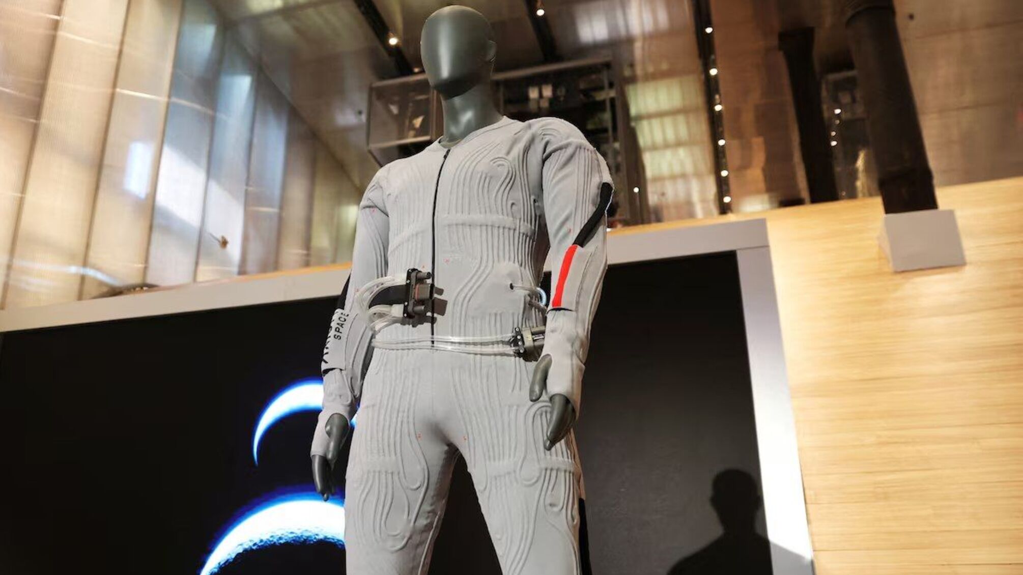 Prada создала экипировку для астронавтов NASA, которые отправятся на Луну