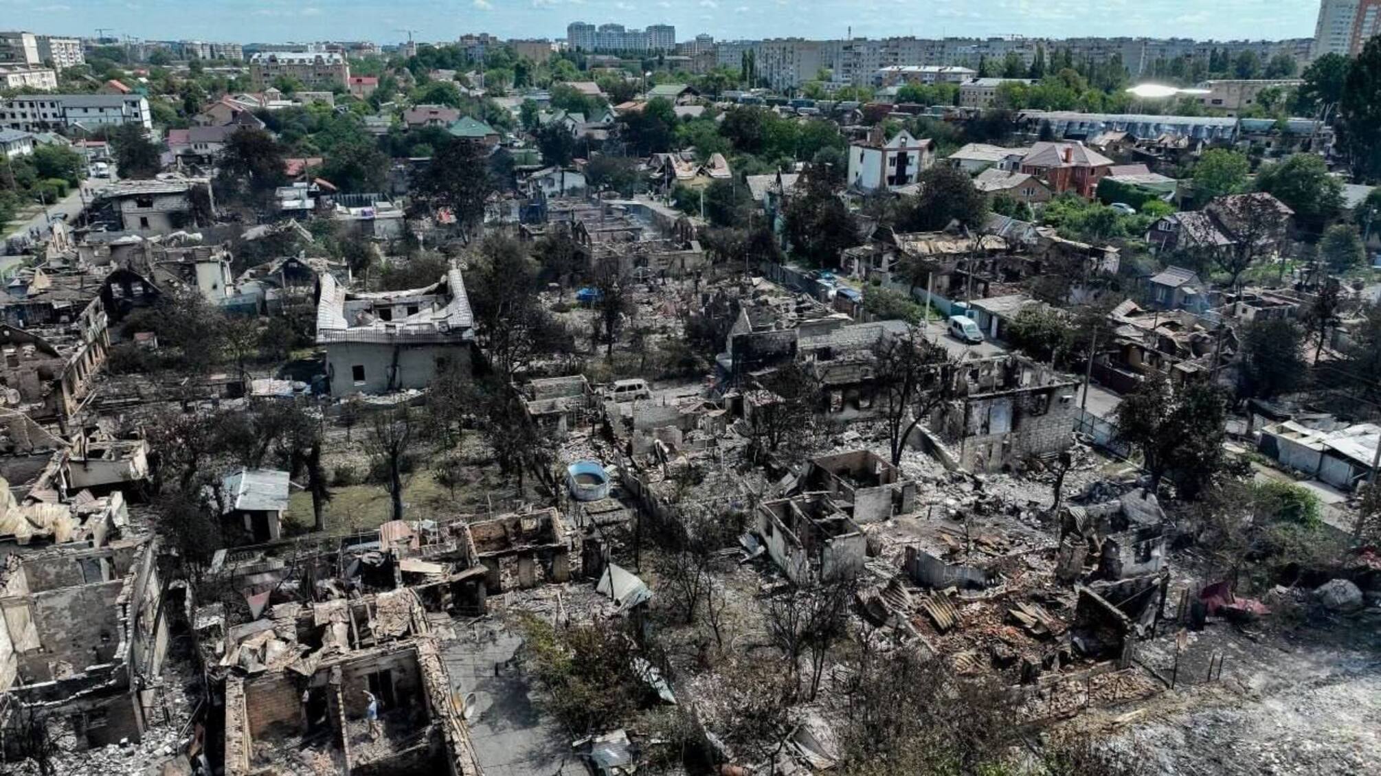 В июне из-за российских атак погибли по меньшей мере 265 гражданских