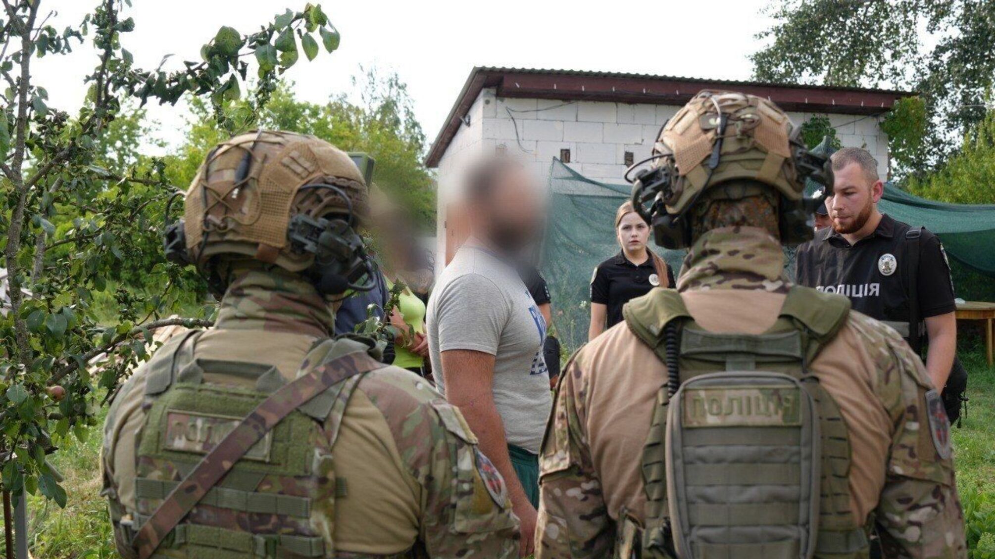 Масштабная спецоперация Генпрокуратуры по всей Украине: сотни обысков, 30 тысяч наркорастений и десятки задержанных