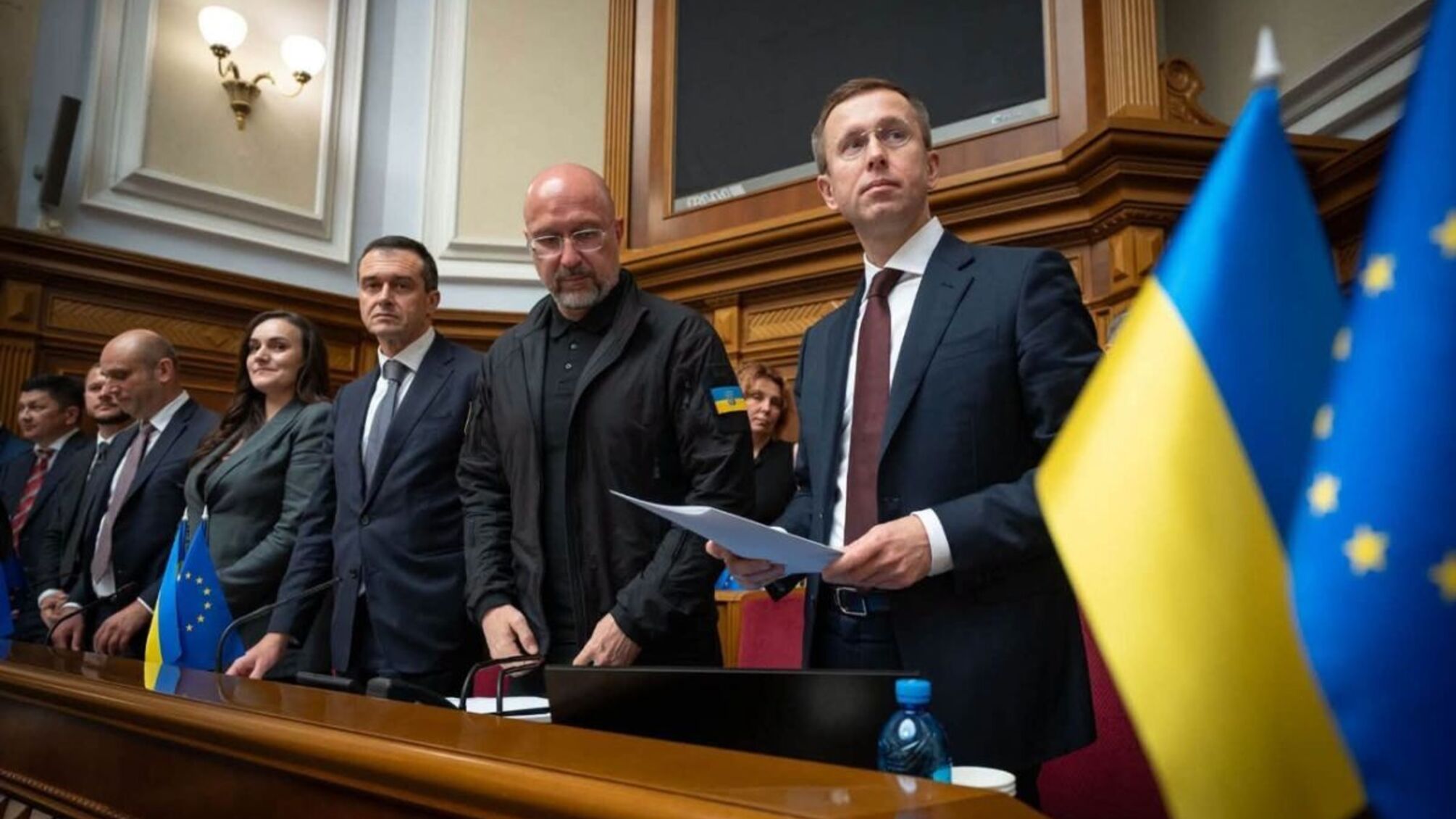 Совет утвердил новый состав Кабмина: вошедший в правительство Корецкого