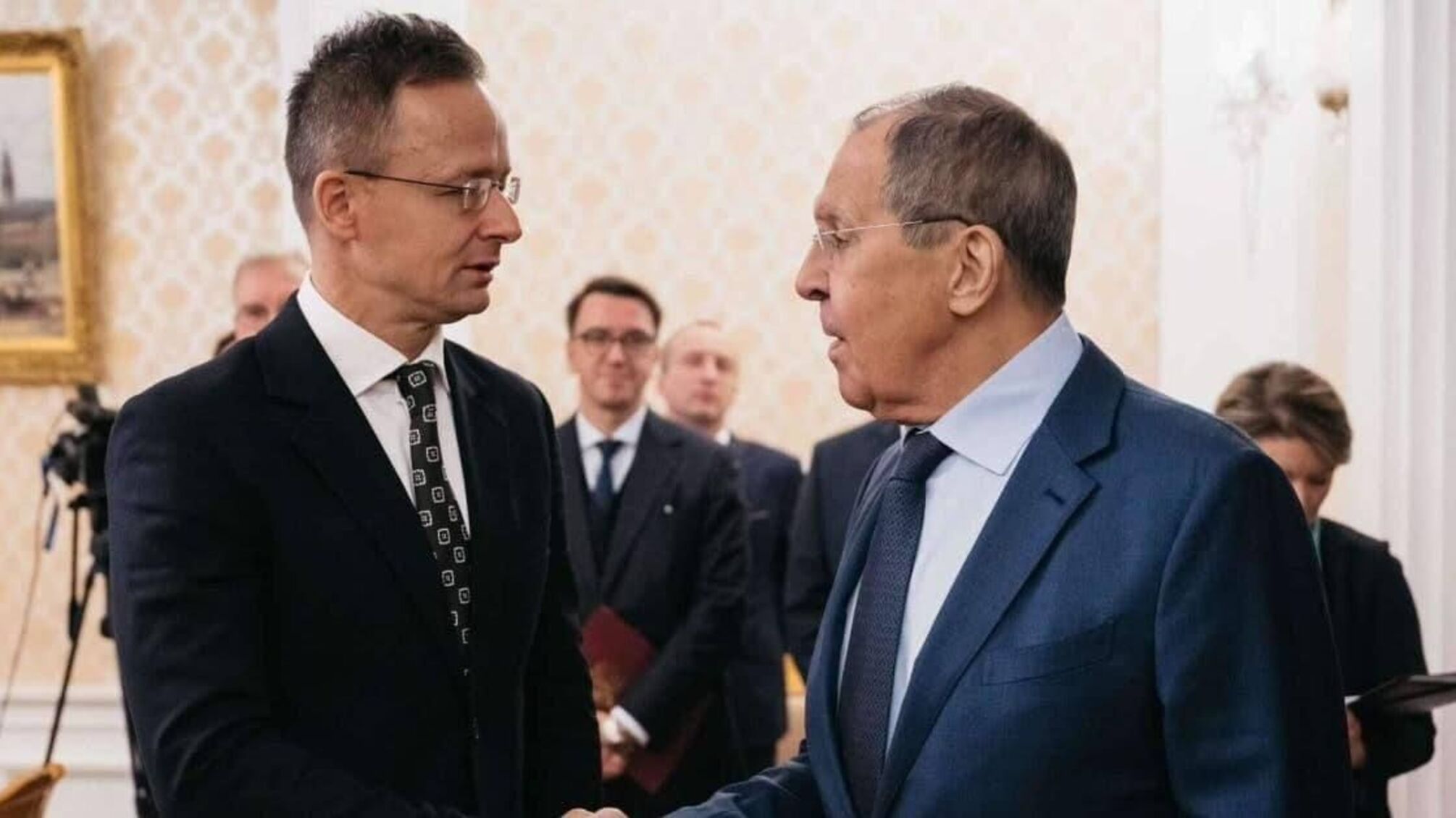 В Угорщині розслідують можливу держзраду ексміністра Сіярто через зв’язки з Кремлем