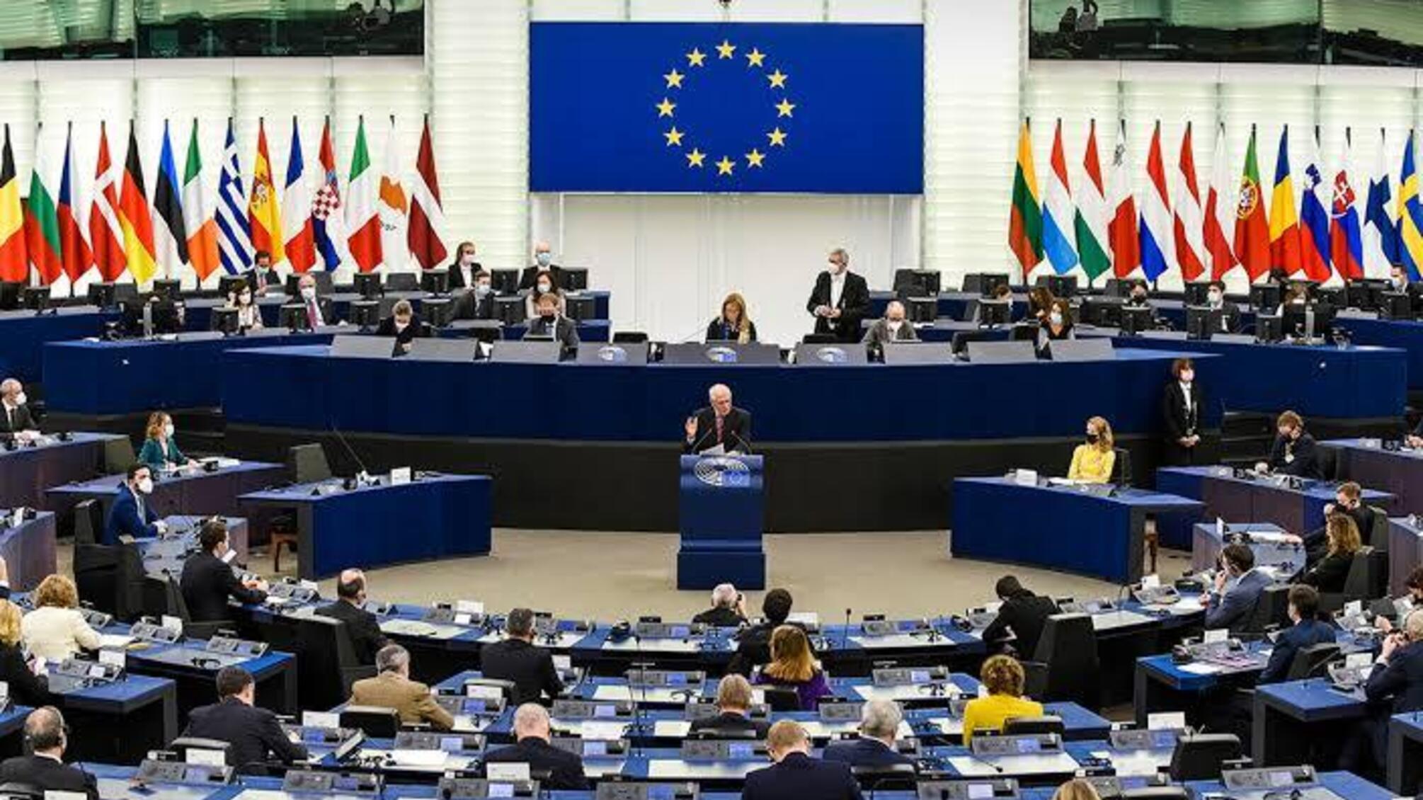 ЕС не смог согласовать 21-й пакет санкций против россии: FT назвала страны, заблокировавшие решение
