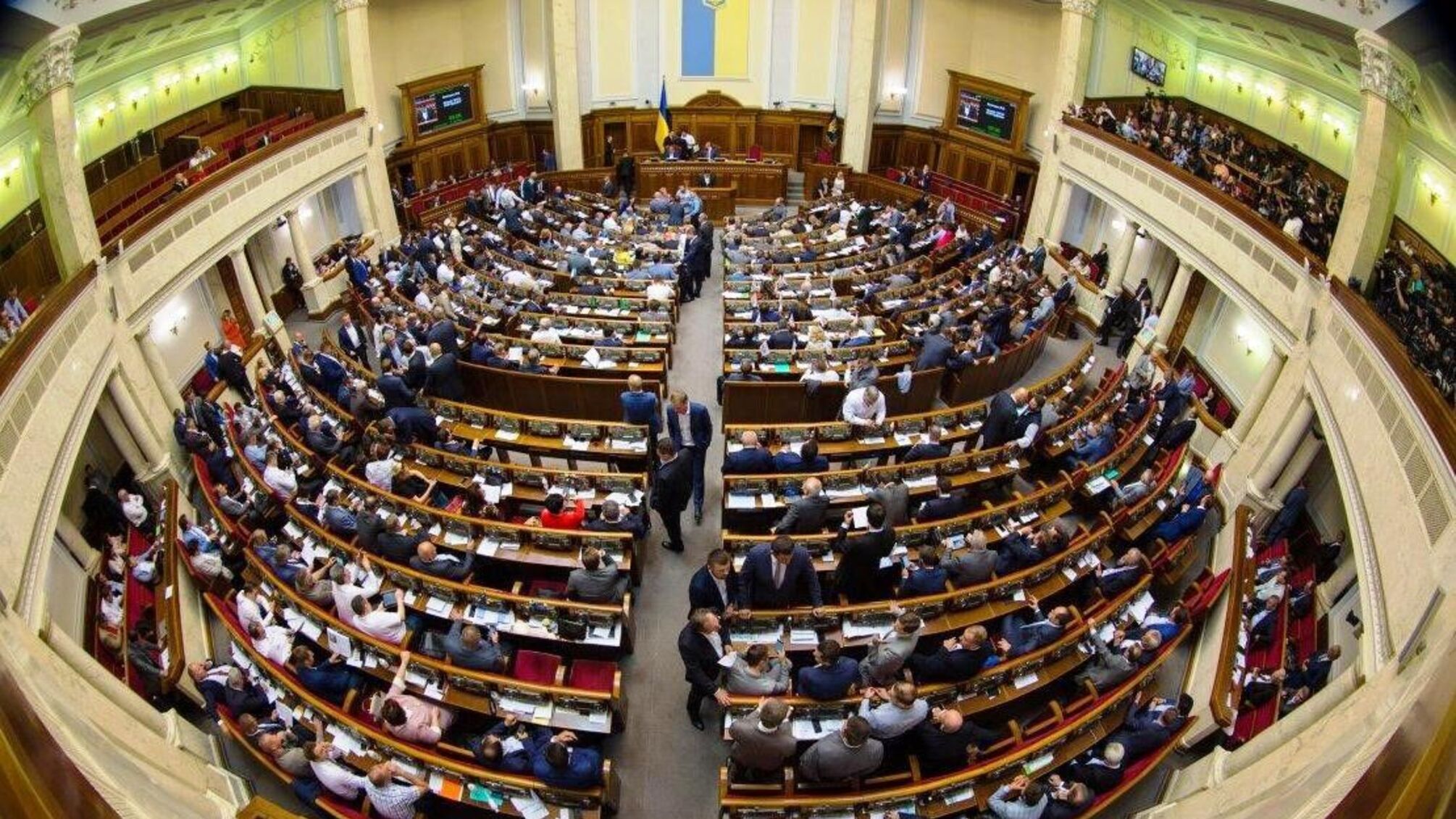Порошенко задекларировал более 4 млрд грн дохода: это две трети доходов всех действующих нардепов - YouControl