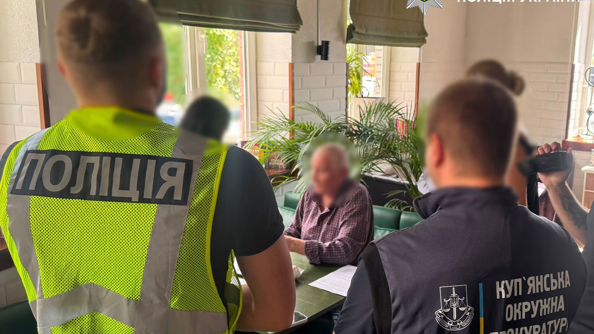 На Харківщині затримали чоловіка, який за 20 тисяч доларів обіцяв оформити фіктивну інвалідність для ухилення від мобілізації
