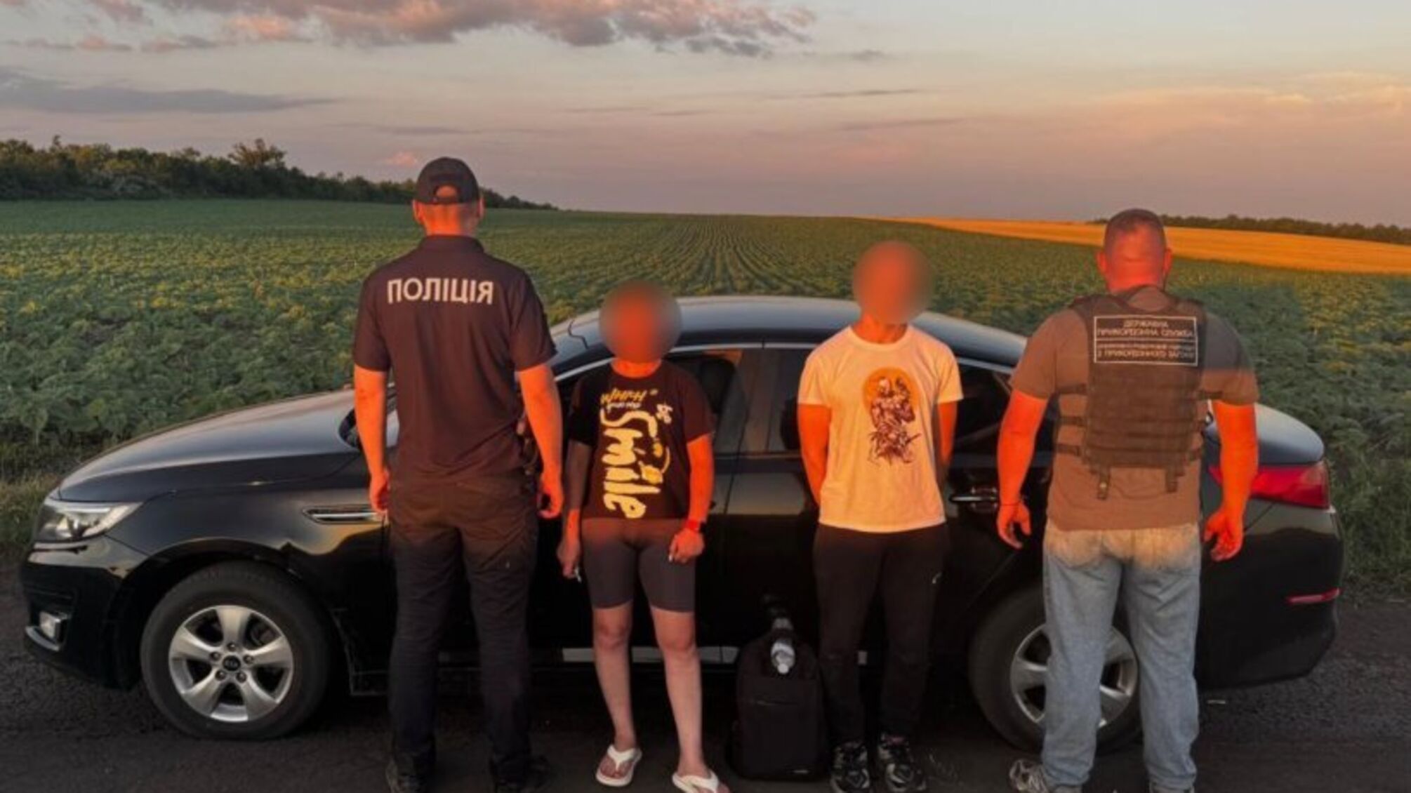 Завдаток 1500 доларів: на Одещині затримали переправників біля кордону