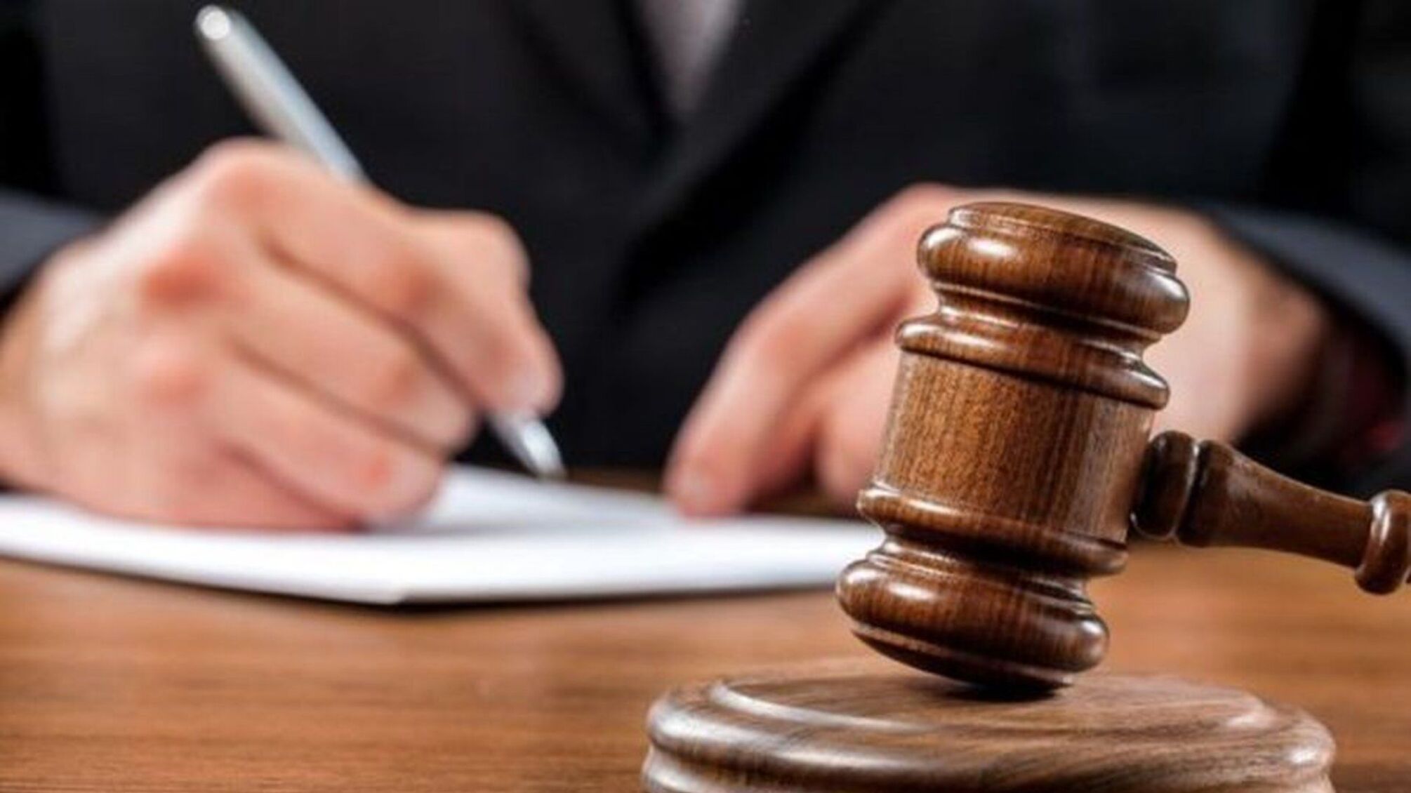 У Вінниці чоловік перекрив екскаватором авто ТЦК: суд оштрафував його на 85 тисяч грн