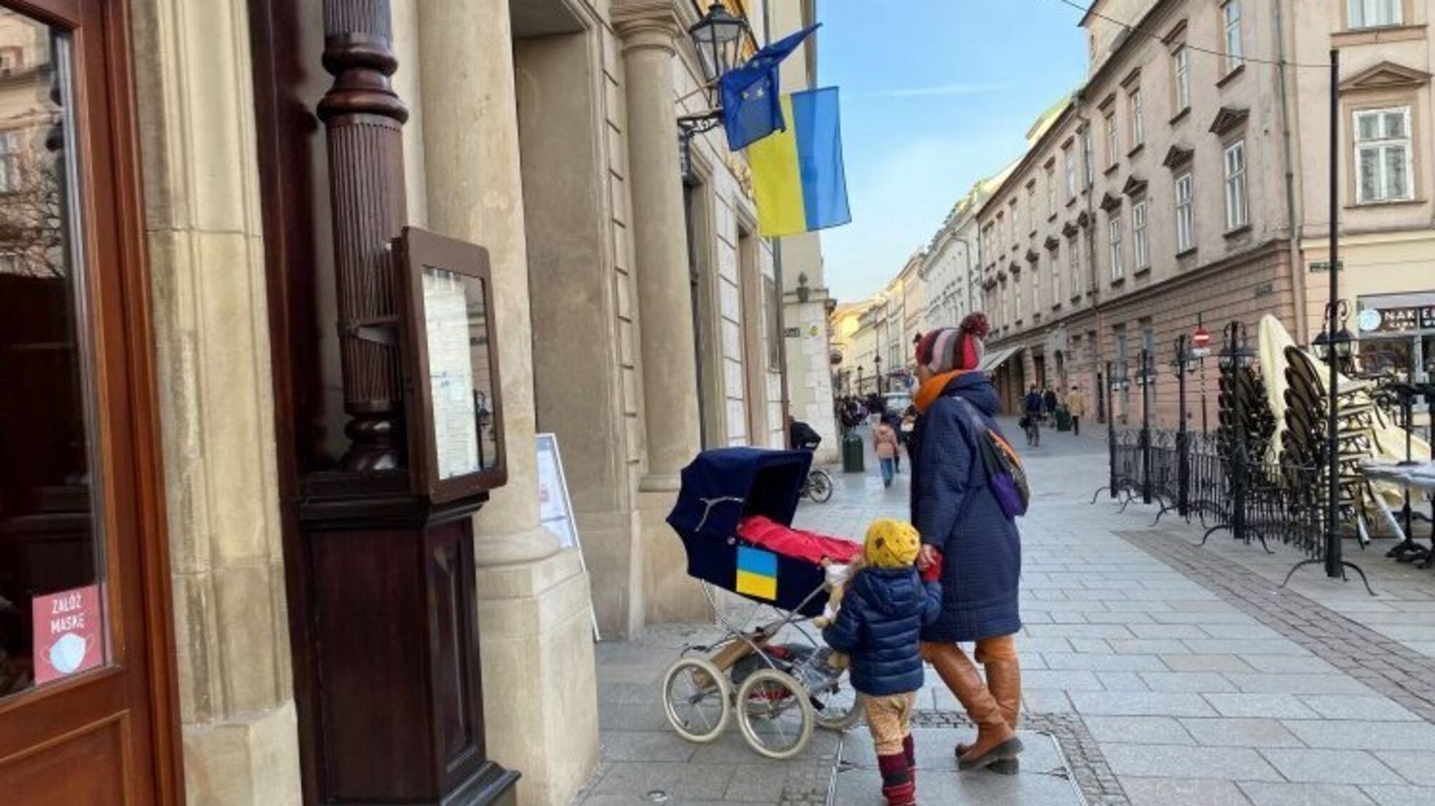 Польша сократила помощь украинцам: Ливица хочет вернуть бесплатное жилье для части беженцев
