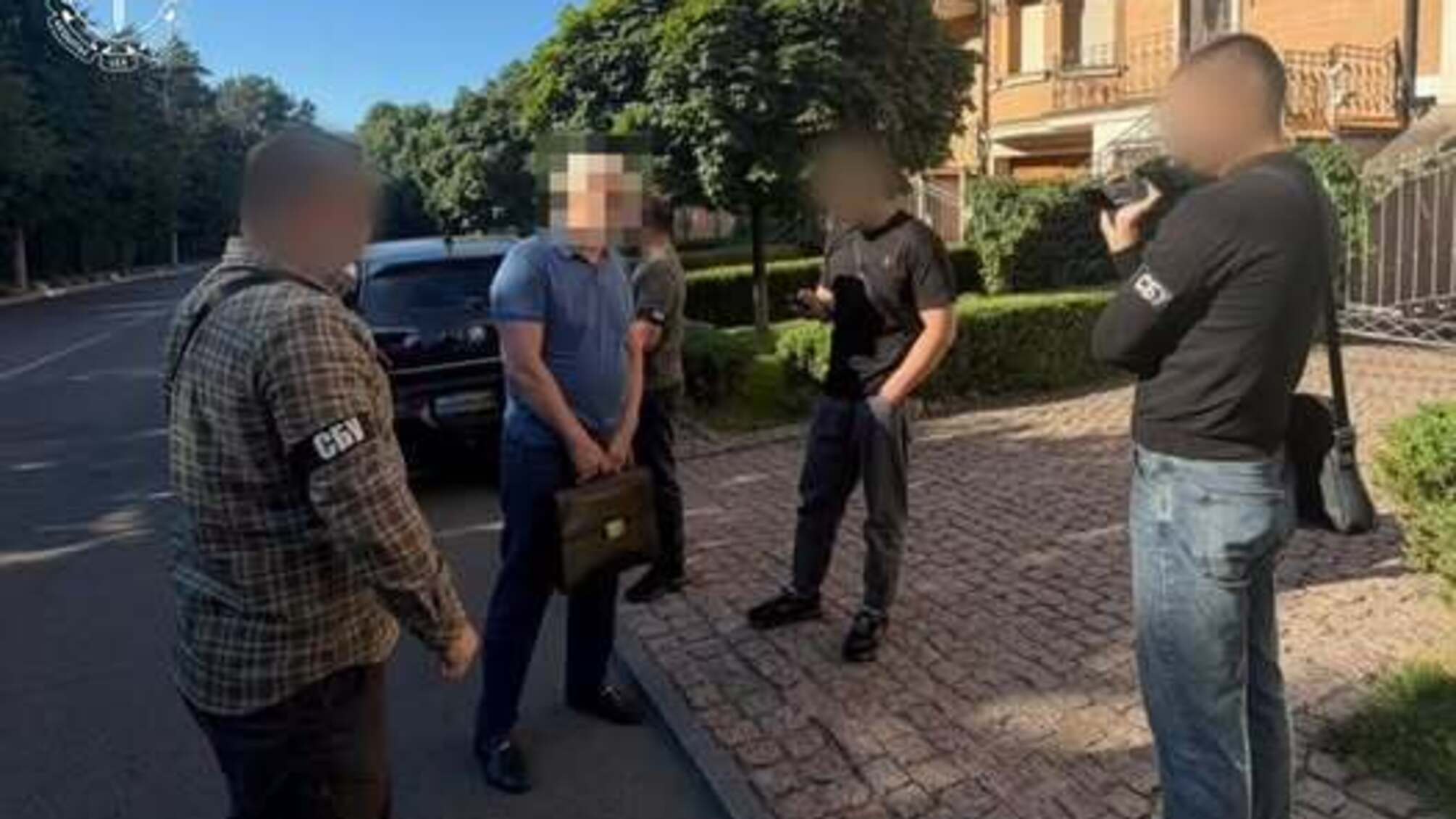 Бизнес в рф после вторжения: владельцу группы компаний и его сыну объявили подозрение