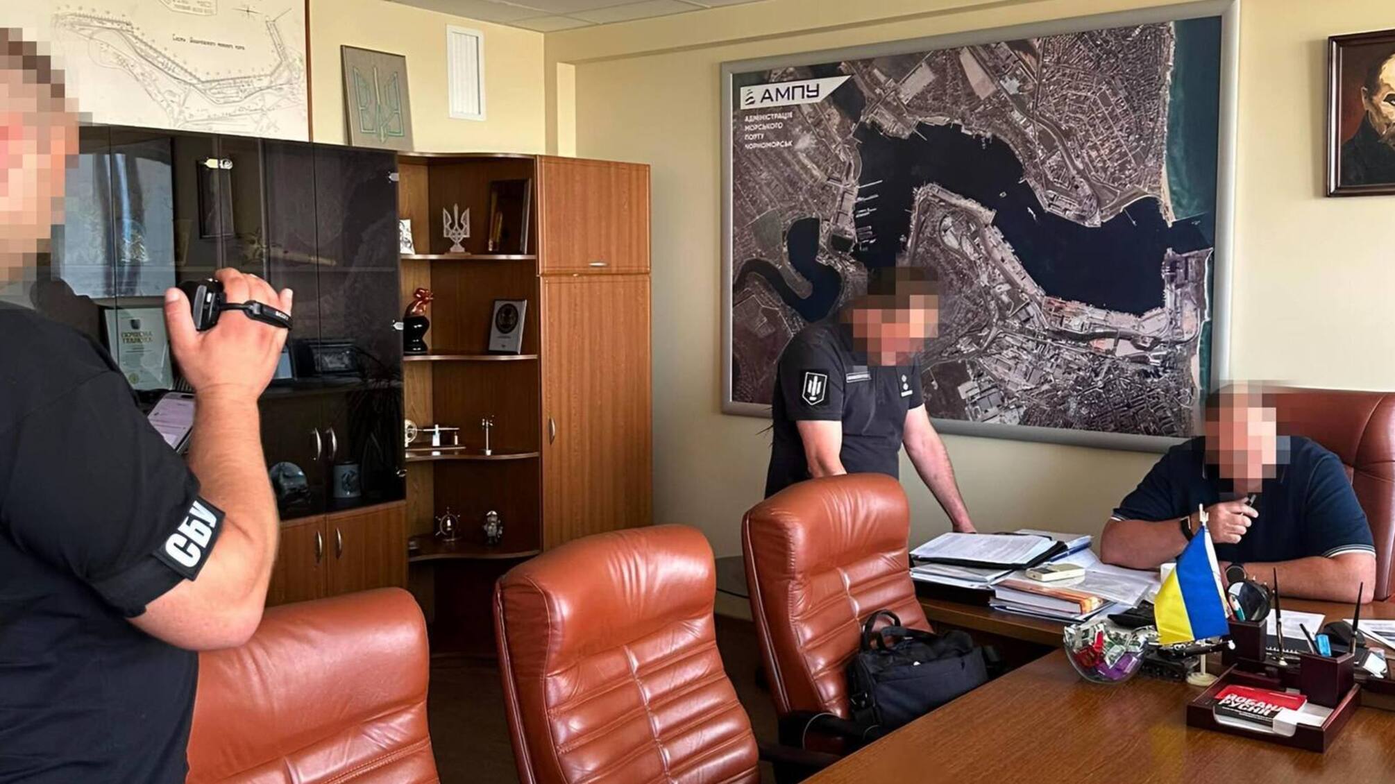 Вимагали пів мільйона за погодження проєкту: на Одещині викрили посадовця АМПУ