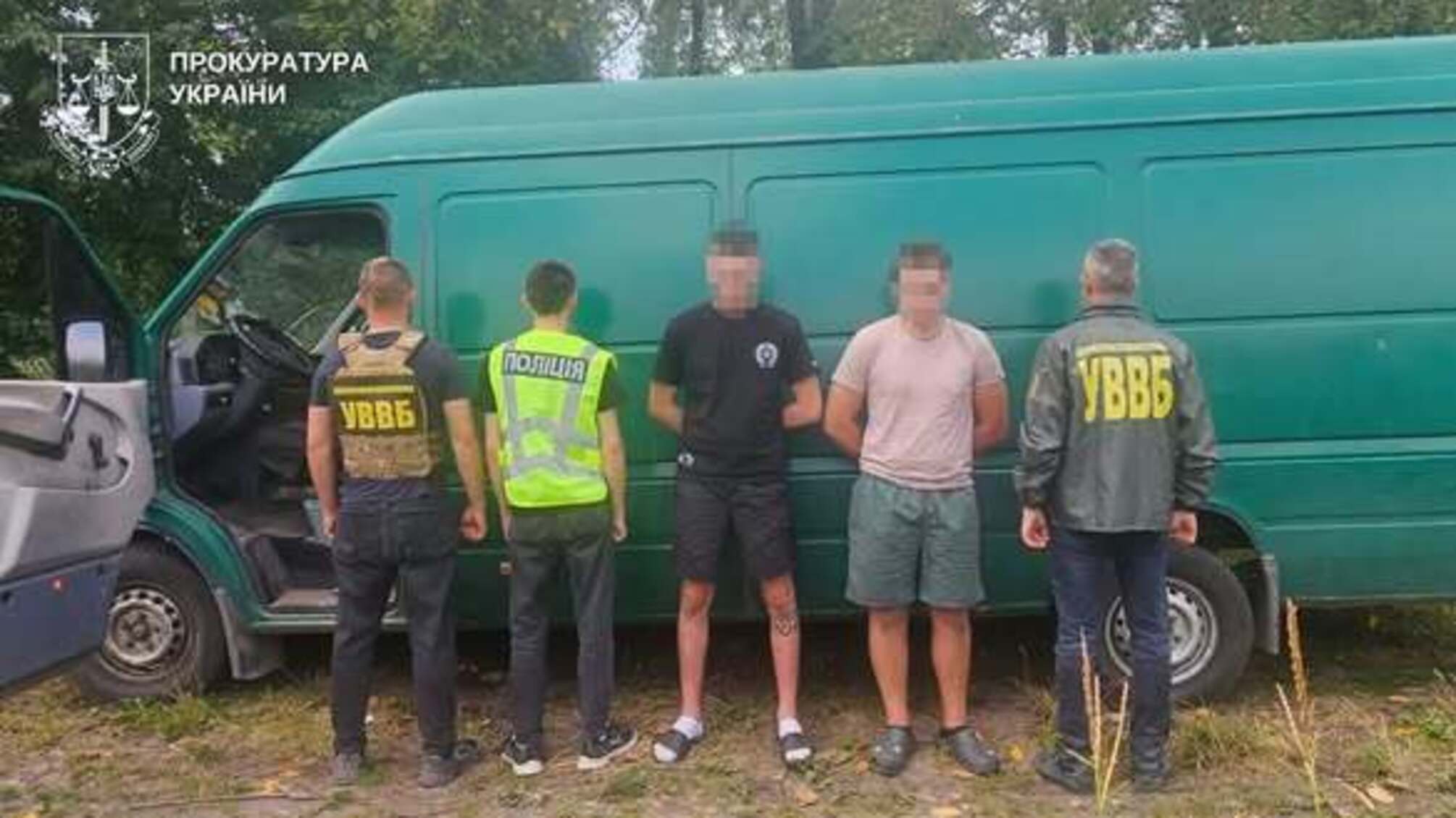Сховали серед ящиків з-під бананів: на Вінниччині викрили схему переправлення чоловіка до Румунії