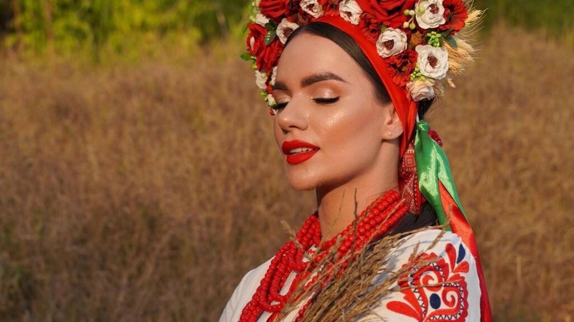 Галина Денисюк назвала главные правила стильного образа в День Независимости