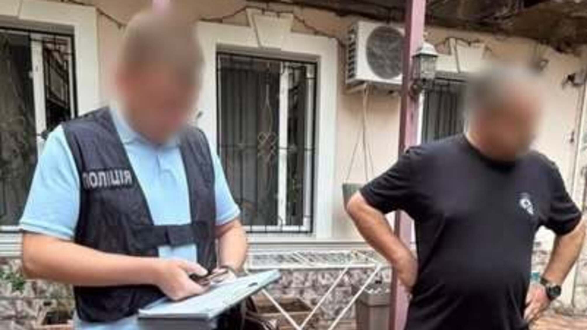 $5 тисяч за 'довічну' інвалідність: на Одещині лікаря та його спільника викрили на схемі
