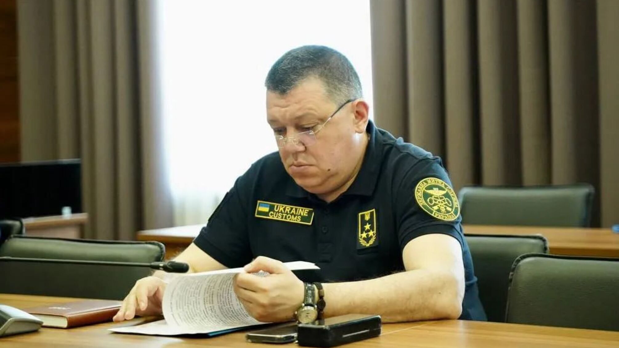 Квартира за 200 тисяч і будинок на Кіпрі: що знайшли журналісти у деклараціях заступника начальника Полтавської митниці