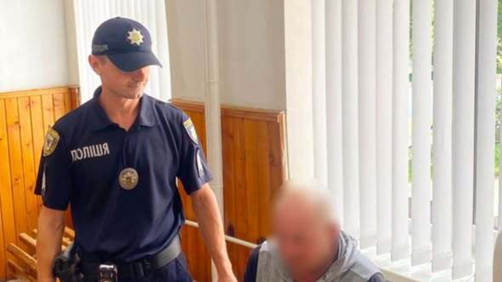 На Прикарпатье мужчина заявил о 'заминировании' всех отделений полиции: чем все закончилось