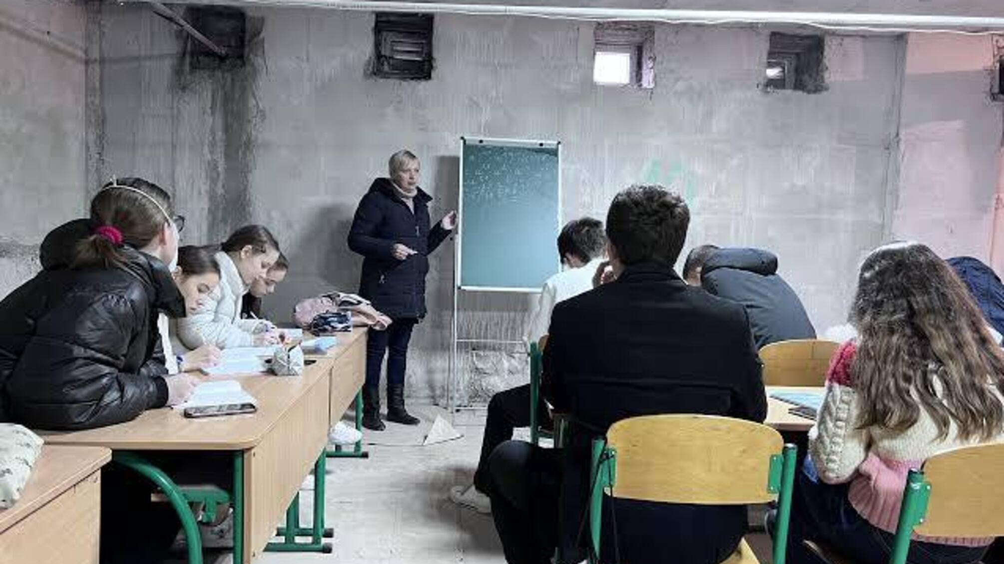 МОН готує нові правила для шкіл: що зміниться під час тривалих повітряних тривог
