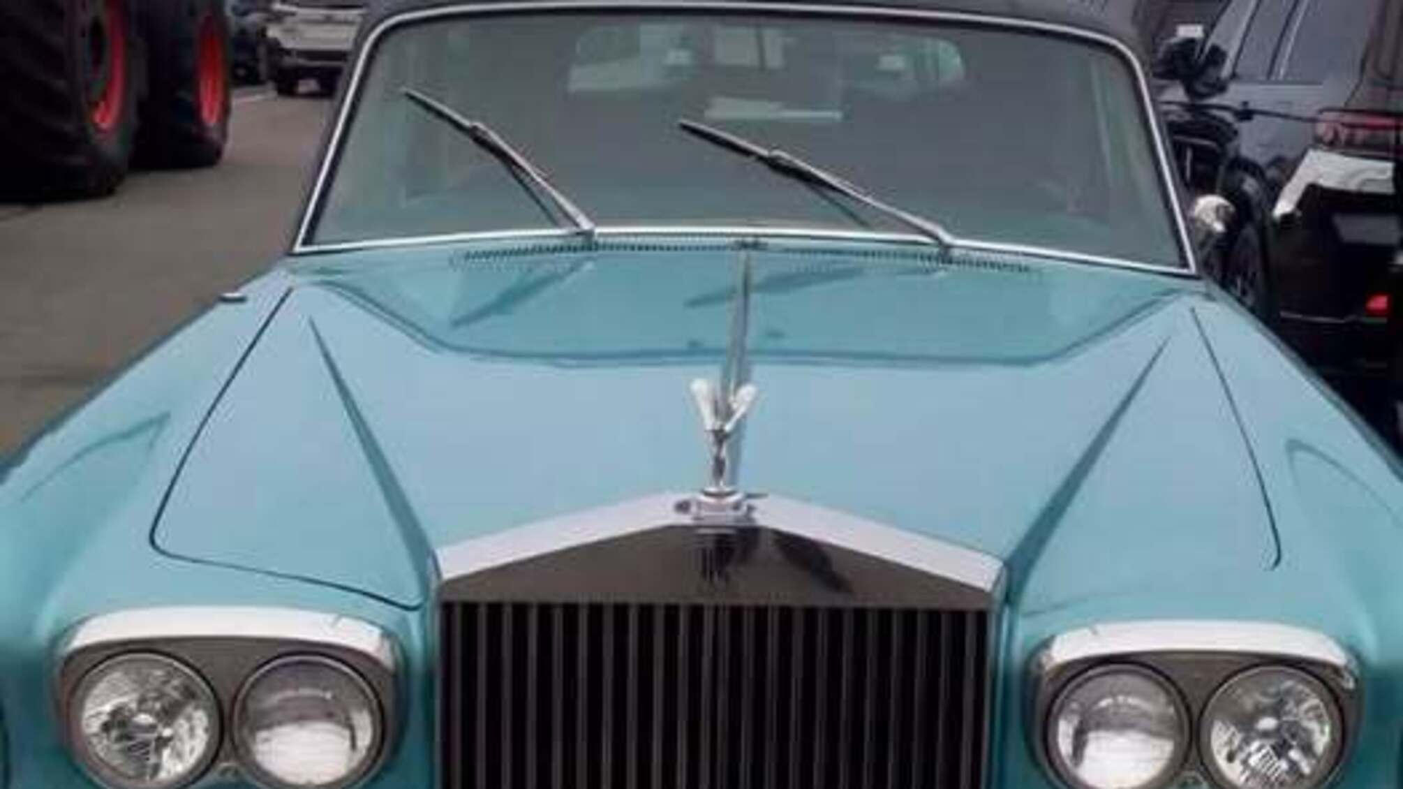 Поддельный сертификат для раритетного Rolls-Royce: в Украине разоблачили схему ввоза авто