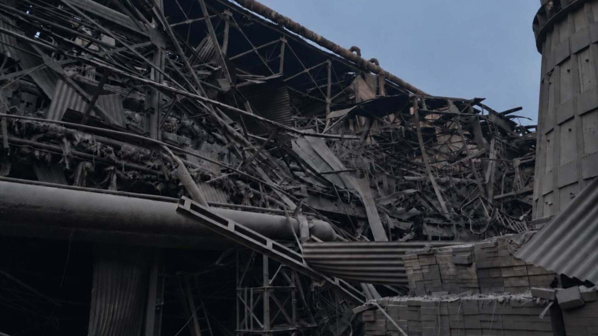 17 балістичних ракет за місяць: росія знову вдарила по 'Запоріжсталі'