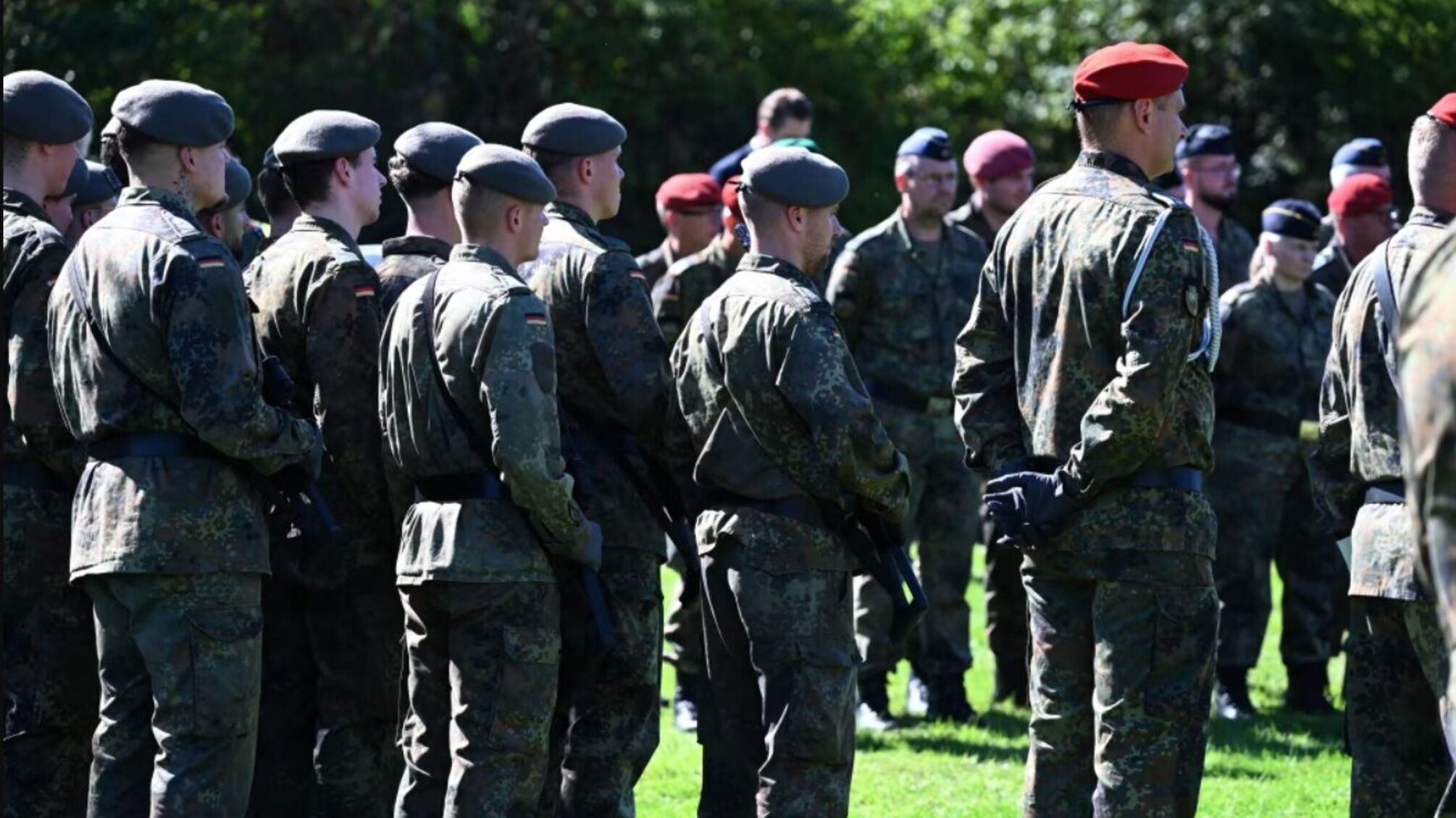 Швидке переозброєння Німеччини почало непокоїти сусідів: що пише WSJ