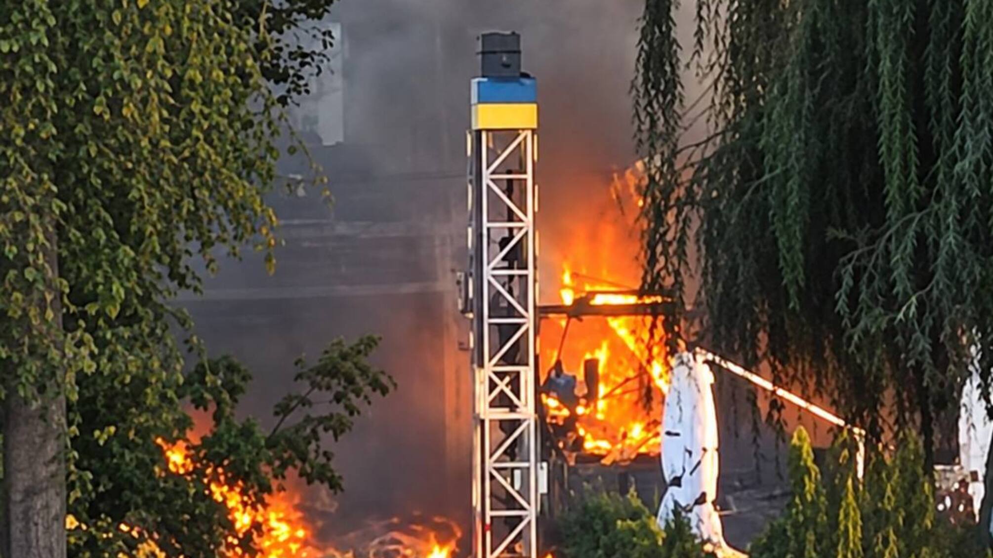 Ранкова атака на Київ: дрони вдарили біля двох АЗС