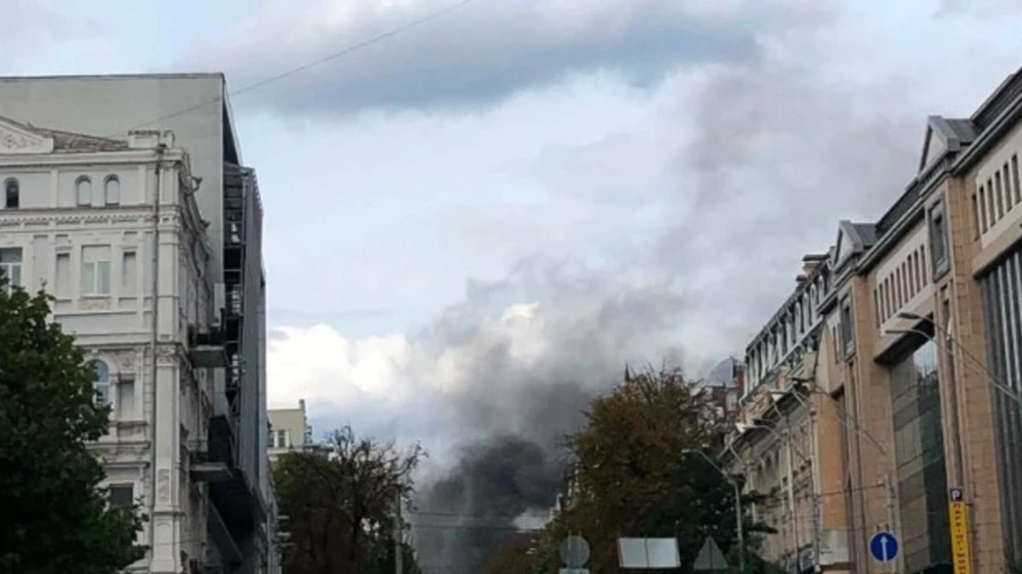 Атака БпЛА на центр Киева: повреждено здание СБУ и разрушен 'Завертайло'
