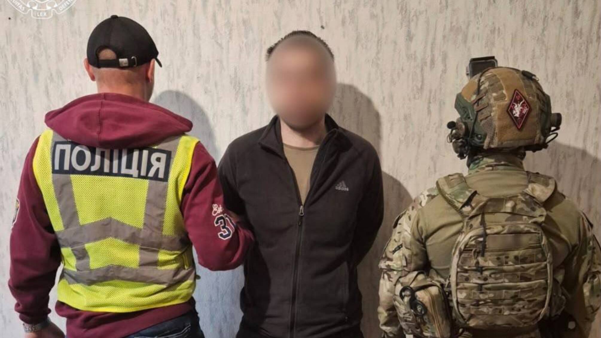 Замах на директора медичного центру: у Києві військовослужбовцю повідомили про підозру