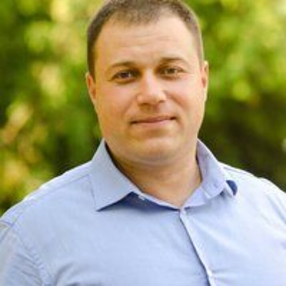 Роман Симутин