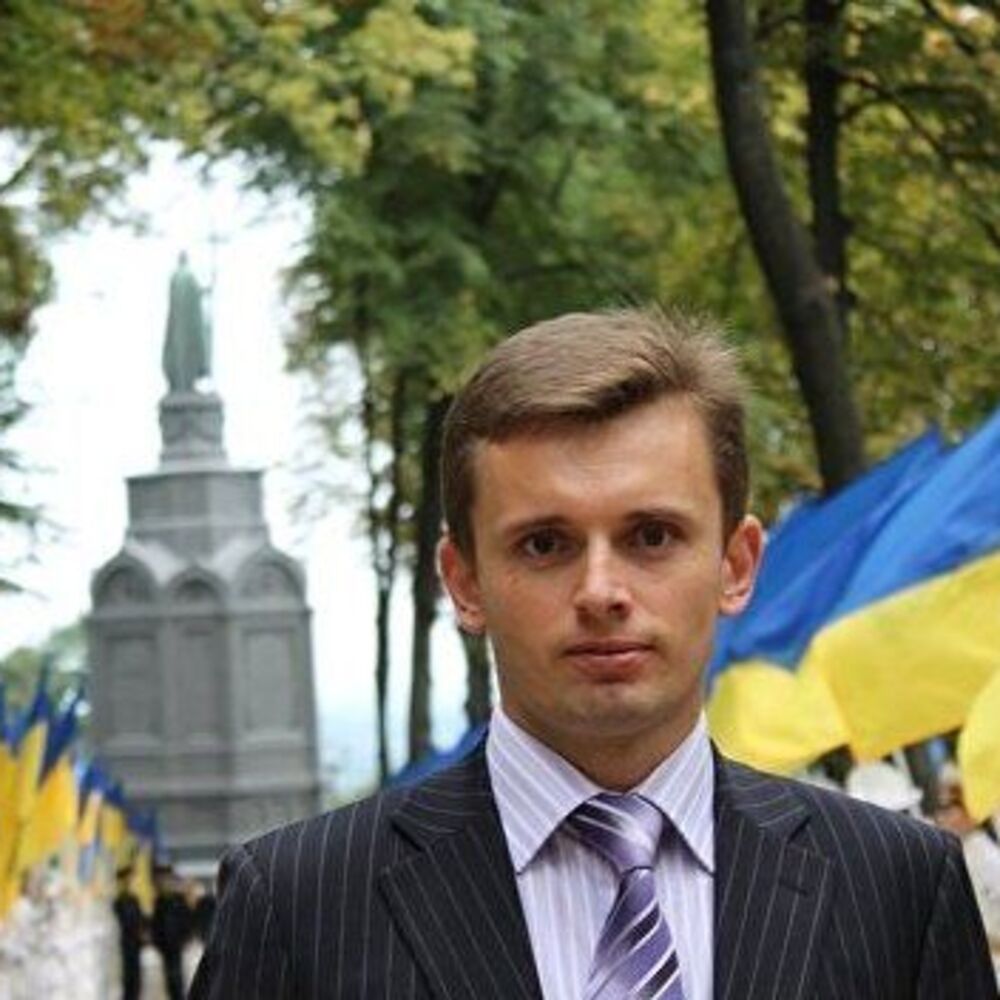 Руслан Бортник