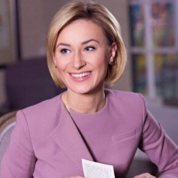 Анастасія Богомолова